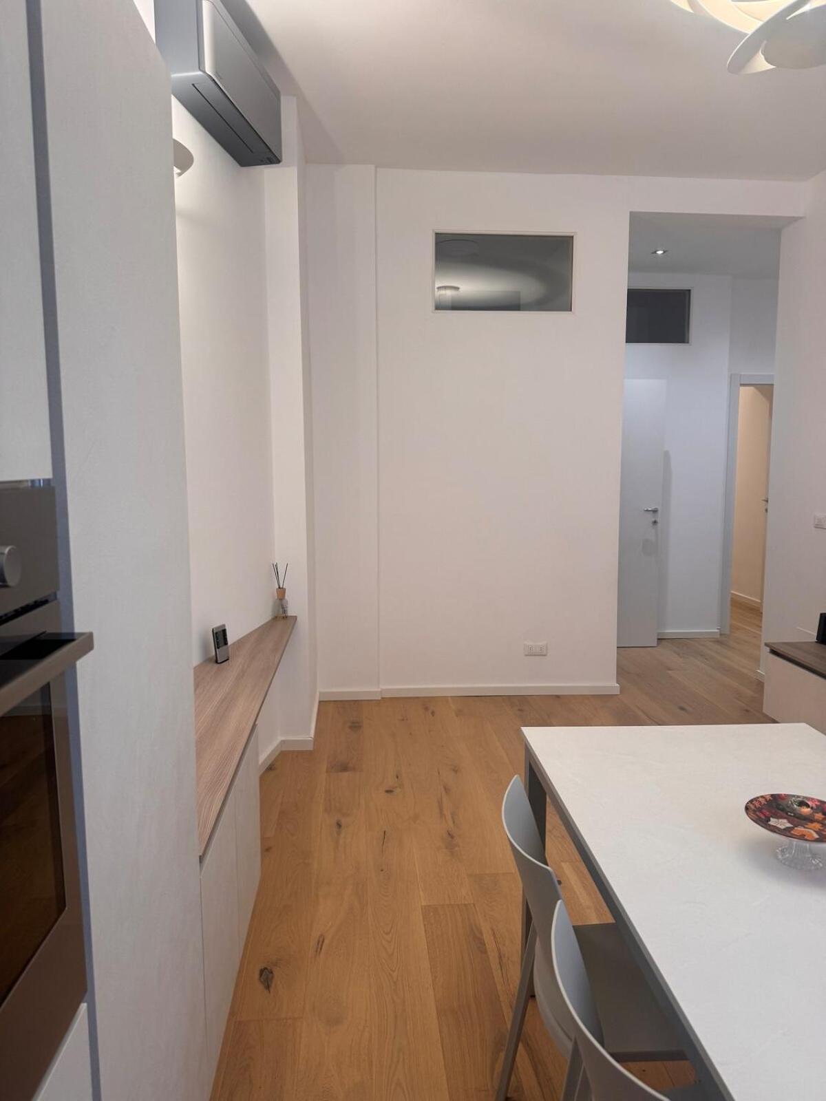 Porta Romana - Luminoso Bilocale Apartment Milan
