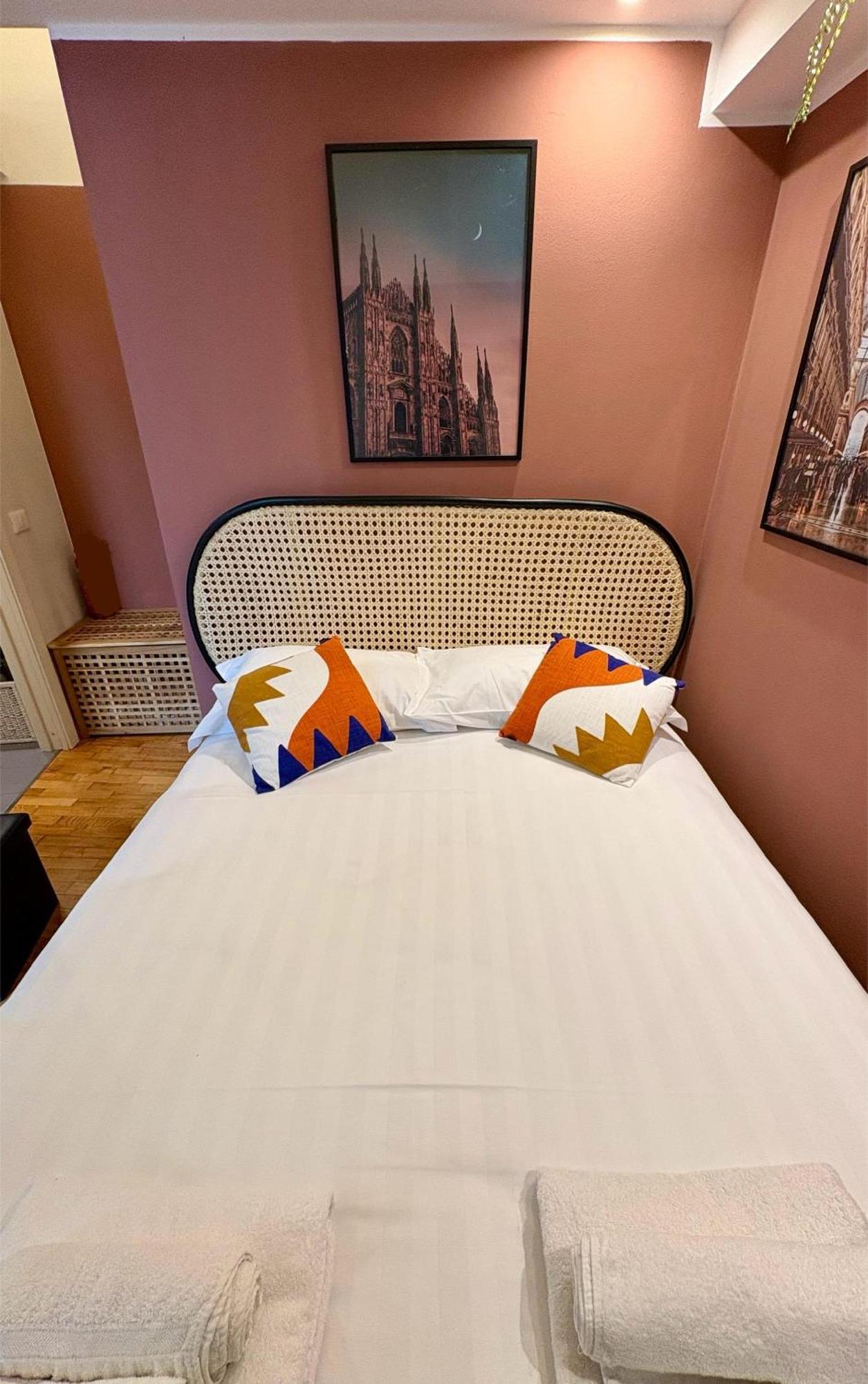 Historic Center Flat- Duomo 10m-m4 Vetra Lejlighed