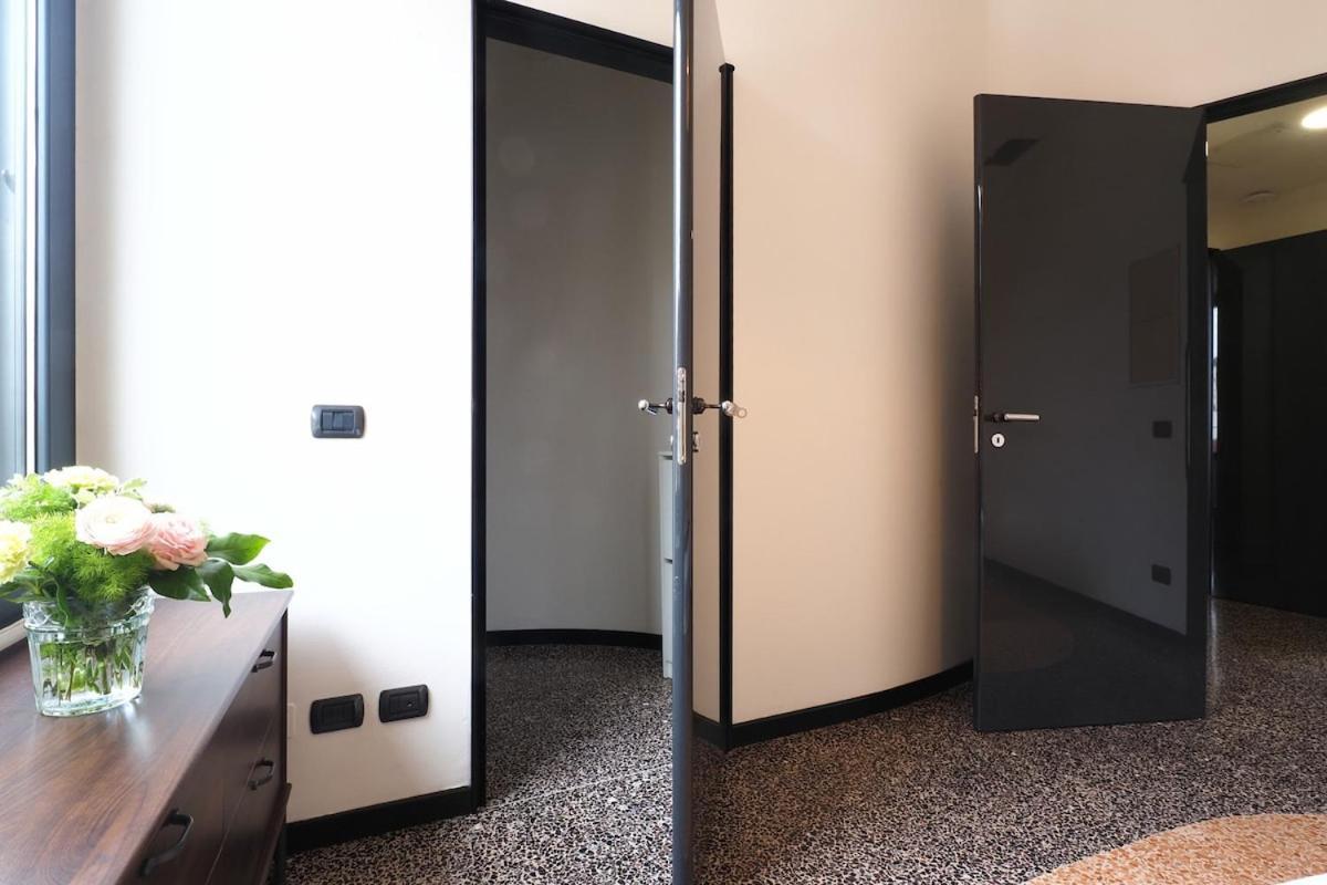 Appartamento Interior 900 - 4th Floor - Duomo - Missori *