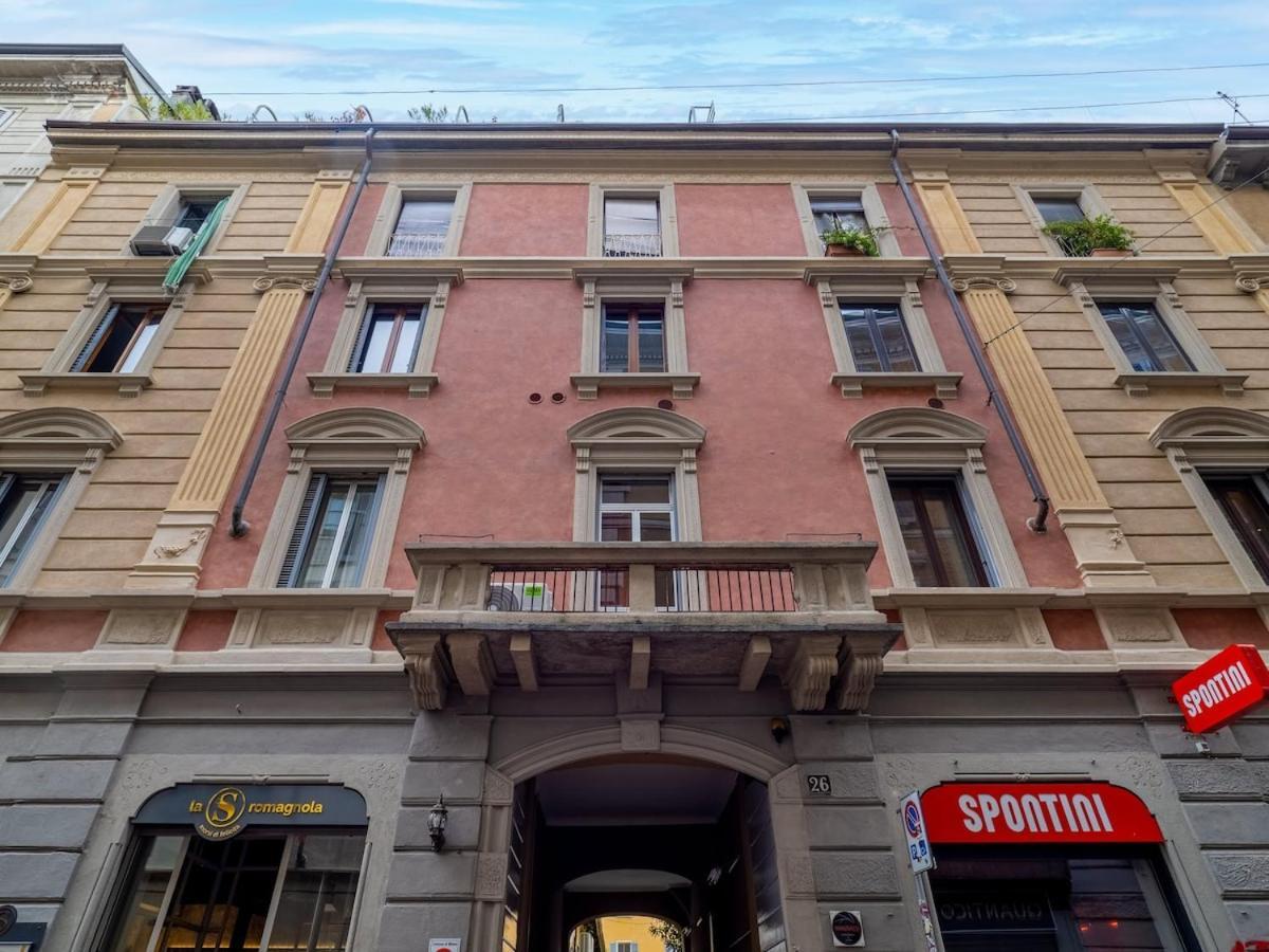 Ampio Loft 5' Dalla Metro Appartamento