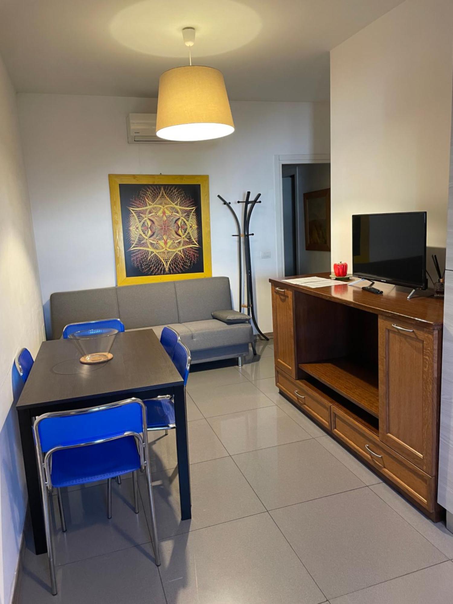 Canal Apartment Milan