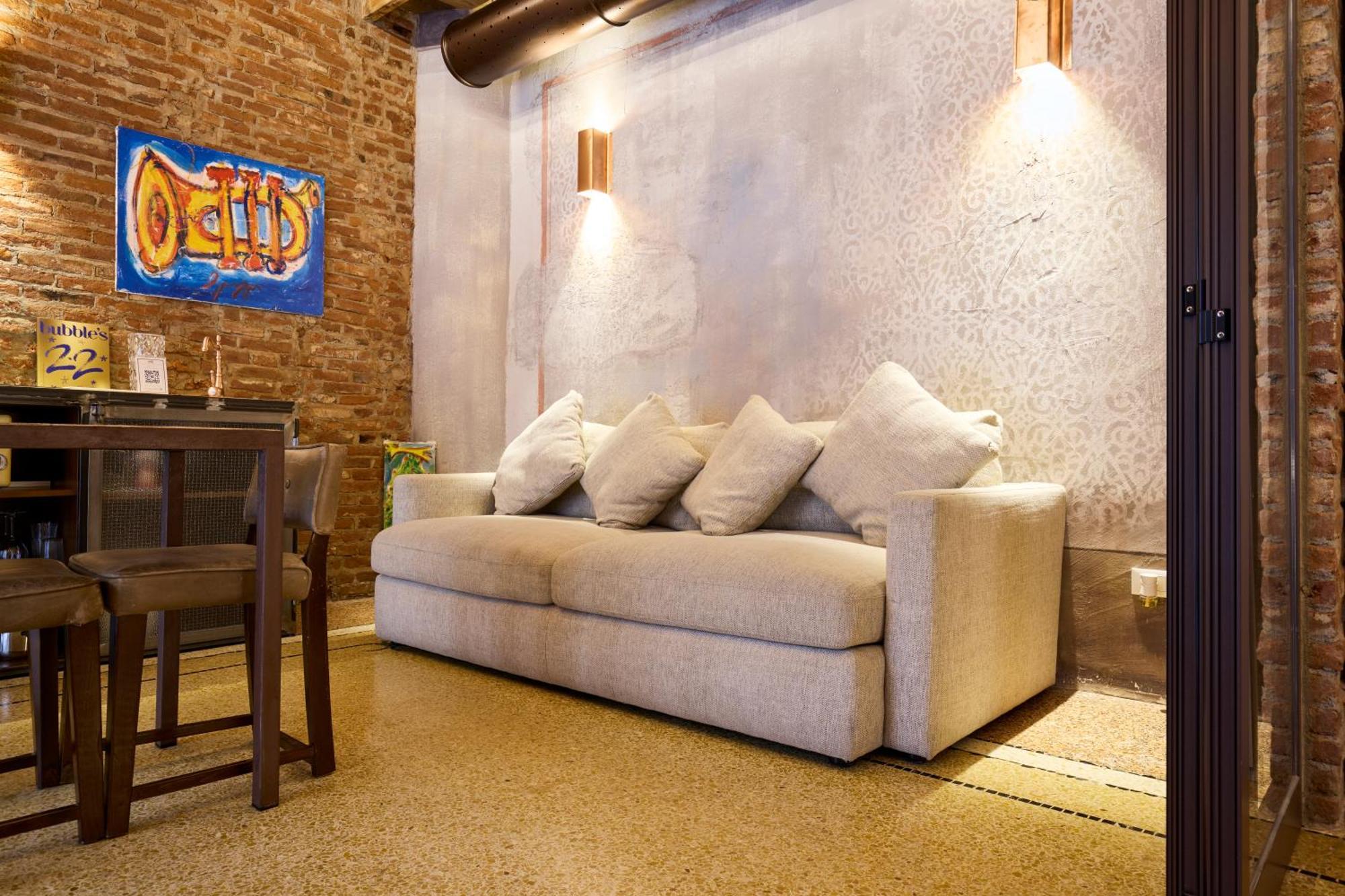 White Moon-emme Loft Milaan