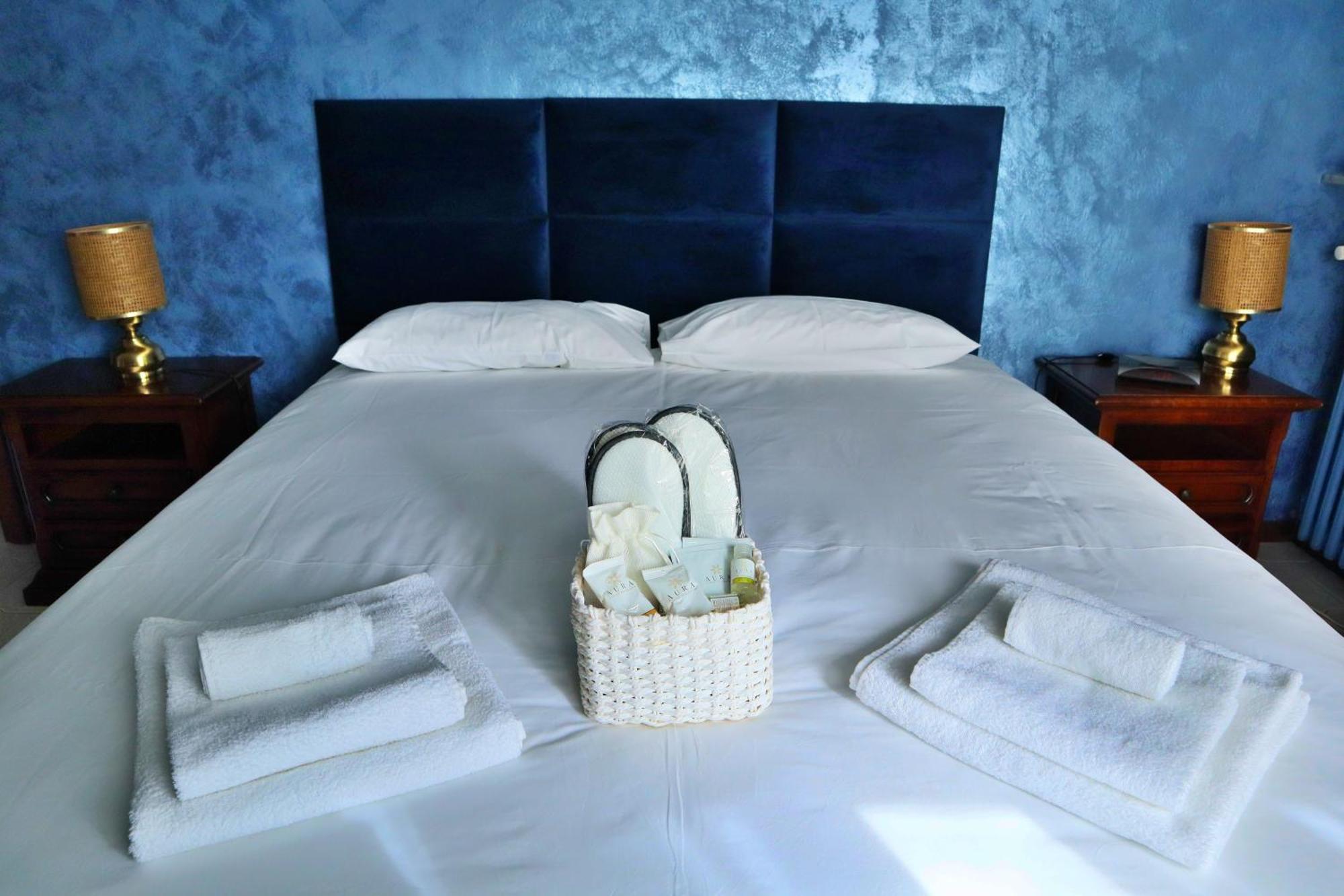 Cozy Room In Elegant Flat Shared With Alex, Tube 5 Min Walking