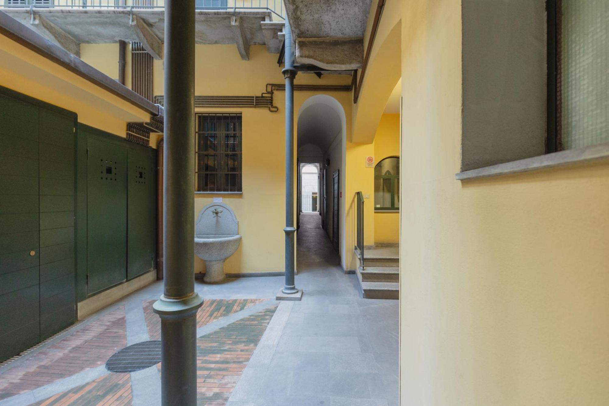 Gohost - Stylish And Charming Flat Between Navigli And Duomo Milano