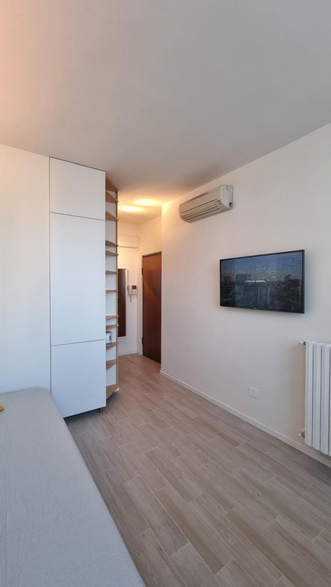 Appartement Luminoso Monolocale Mm3 Dergano Sky Legnone *