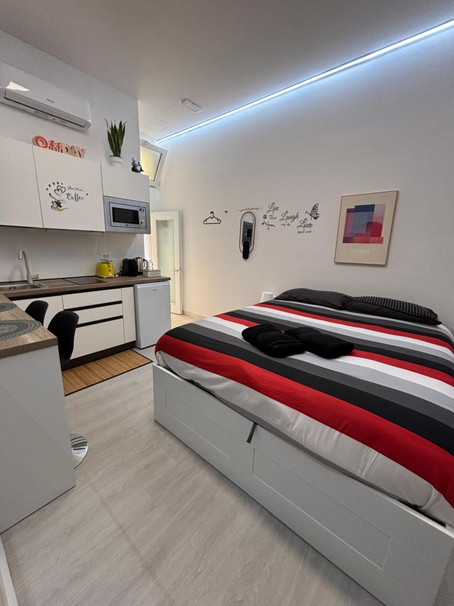 La Vecchia Milano-les Nubles Vannucci - Il Ballatoio E Il Cortile Appartement *
