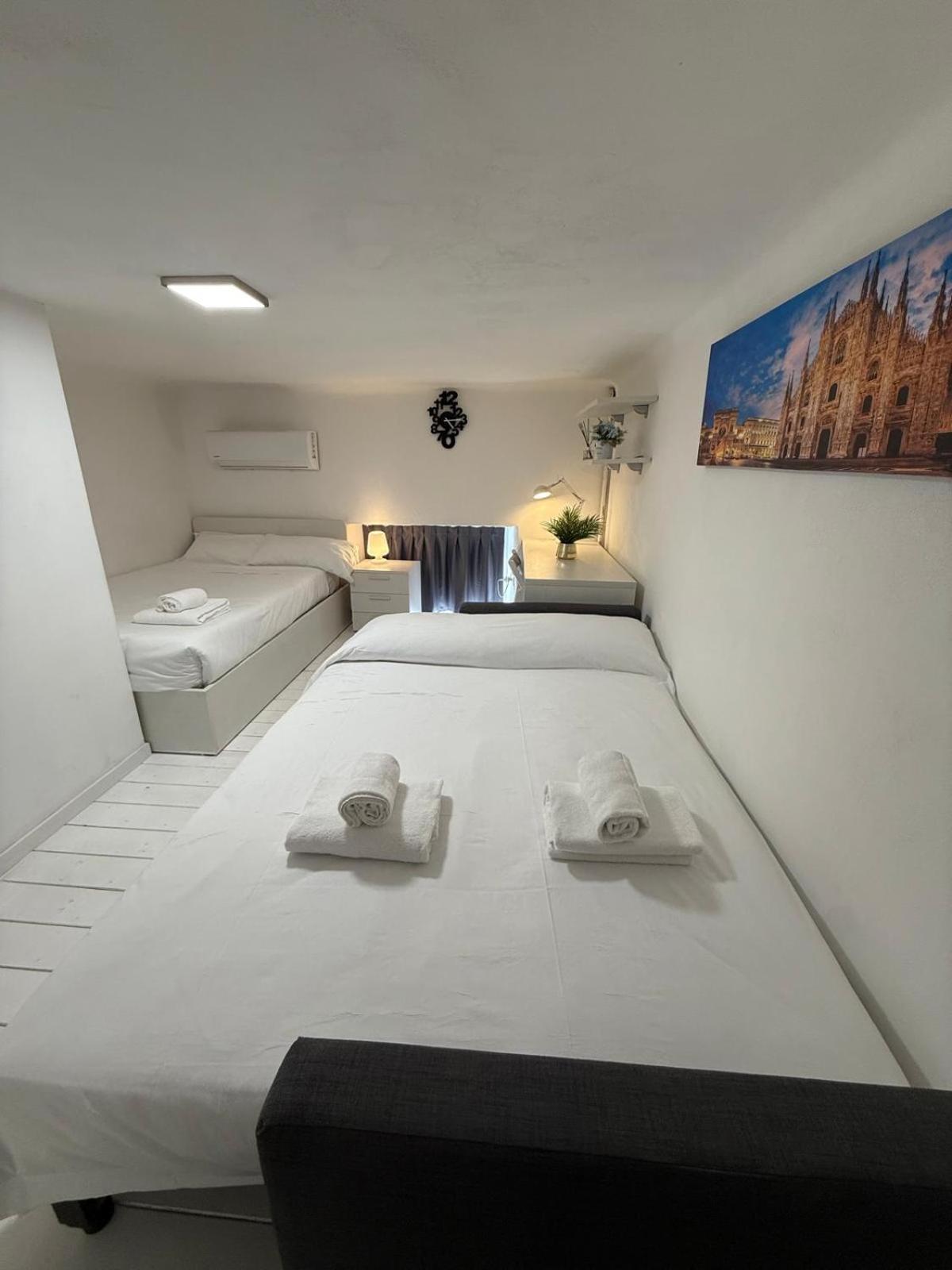 Elegant 3 - Level Loft - 3 Bedrooms, 3 Baths, Fast Wi-fi *