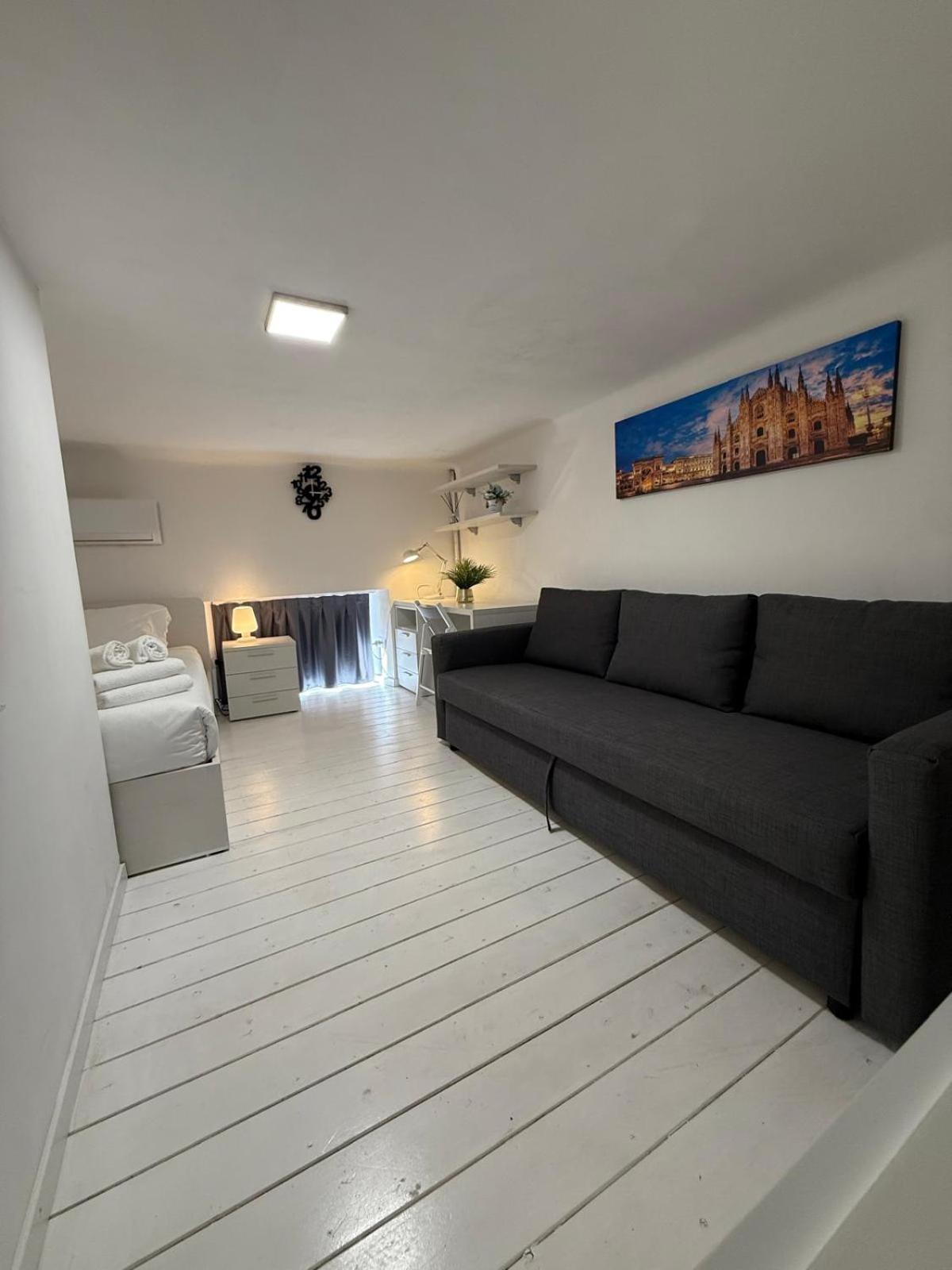 Elegant 3 - Level Loft - 3 Bedrooms, 3 Baths, Fast Wi-fi Appartamento Milano