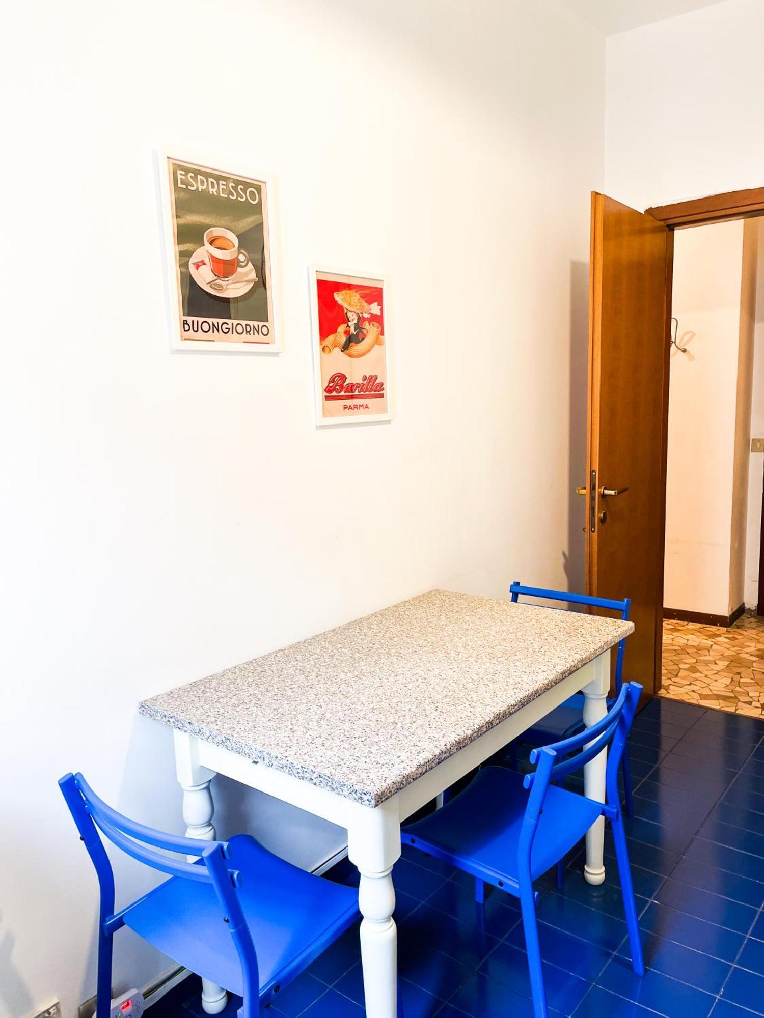 Casa Luvi, Crocetta Porta Romana, * Milano