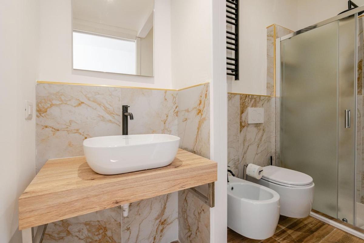 - A Pochi Passi Dalla Stazione Apartment Milan
