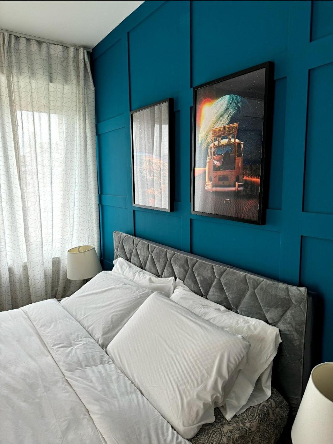 Sunny Terrace 2 Bedrooms *