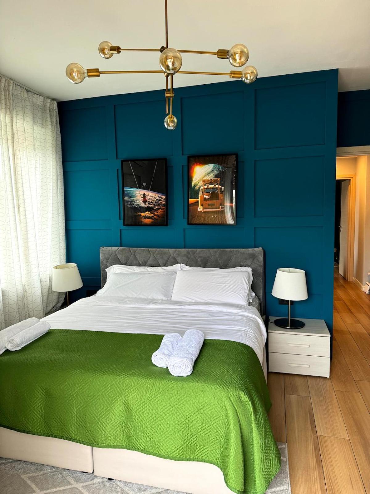 Sunny Terrace 2 Bedrooms *