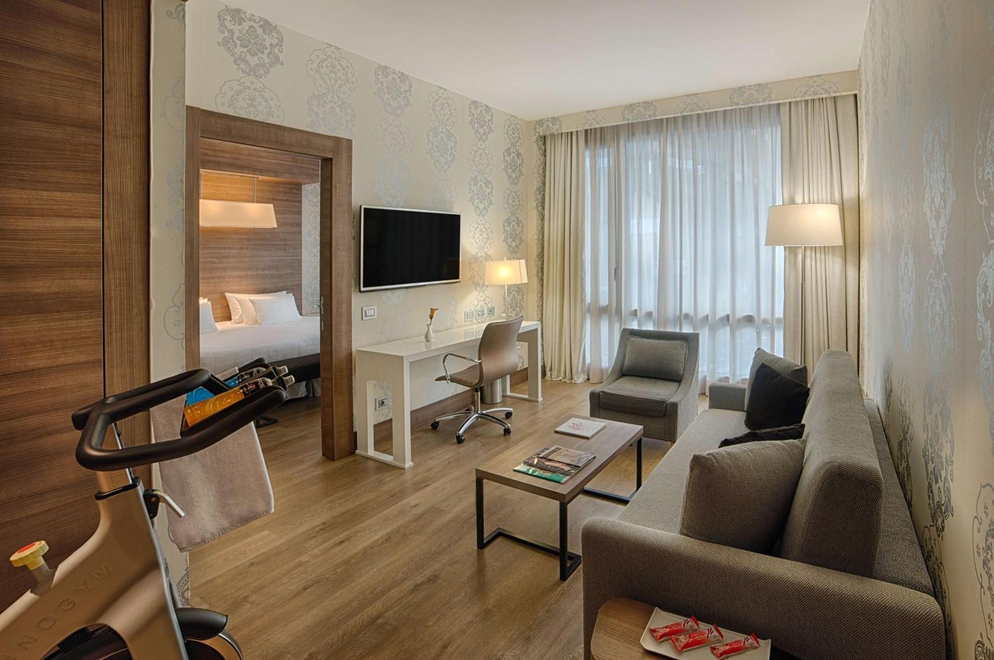 Nh Collection President Hotel