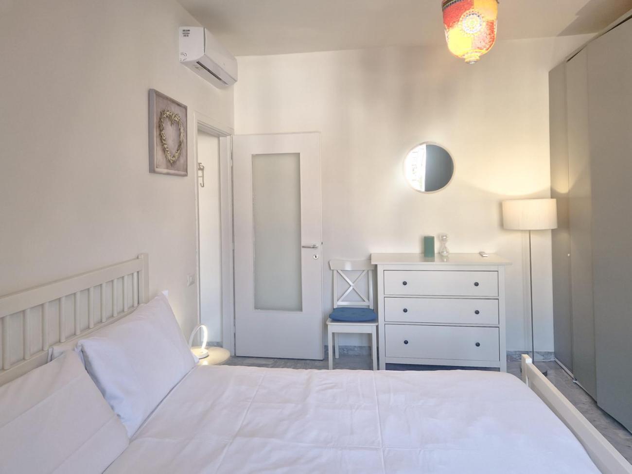 Piazza Gramsci Amazing With Balcony - Collection Apartment *