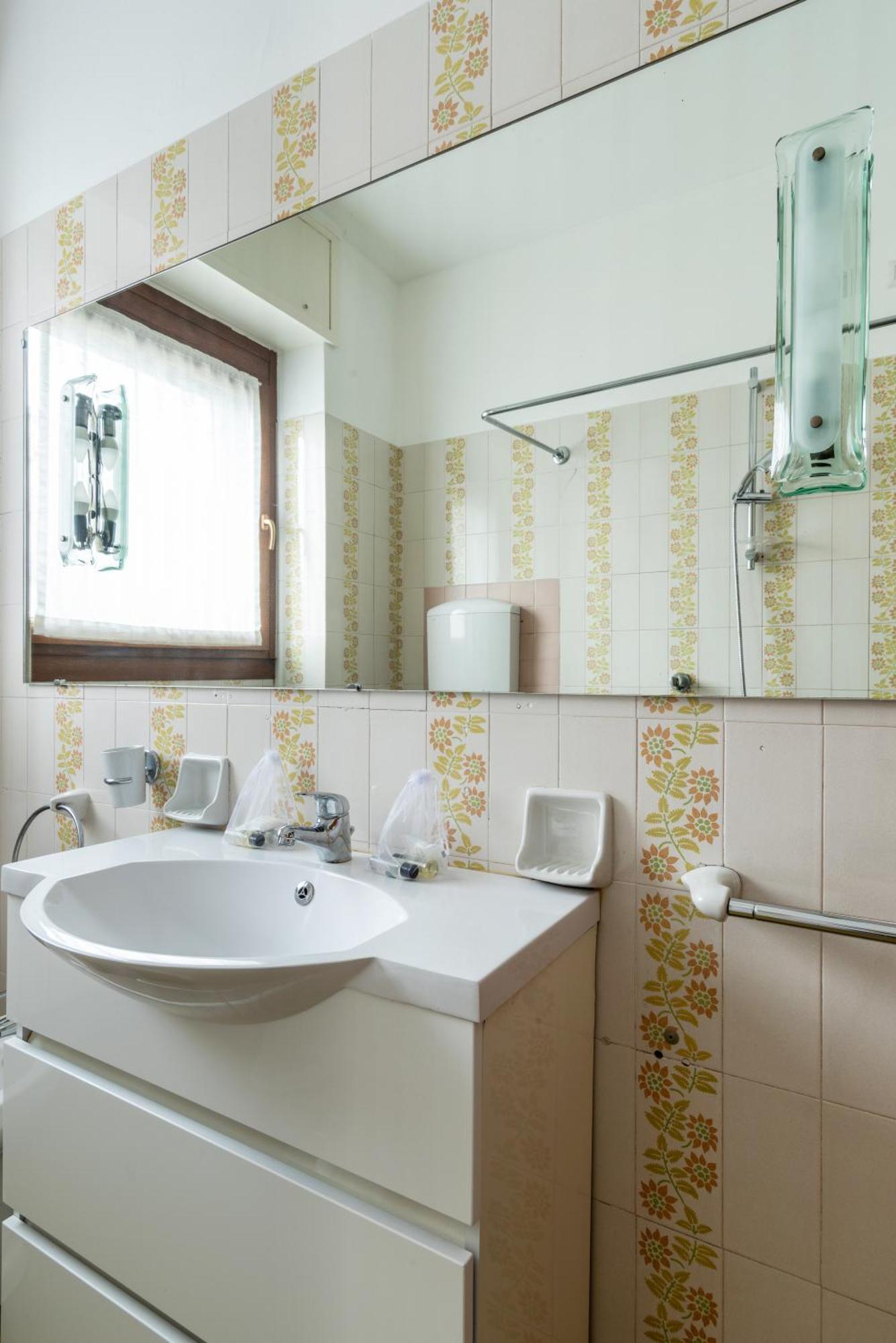 Wonderful Three-room Just Few Minutes Away From Mm Tricolore *