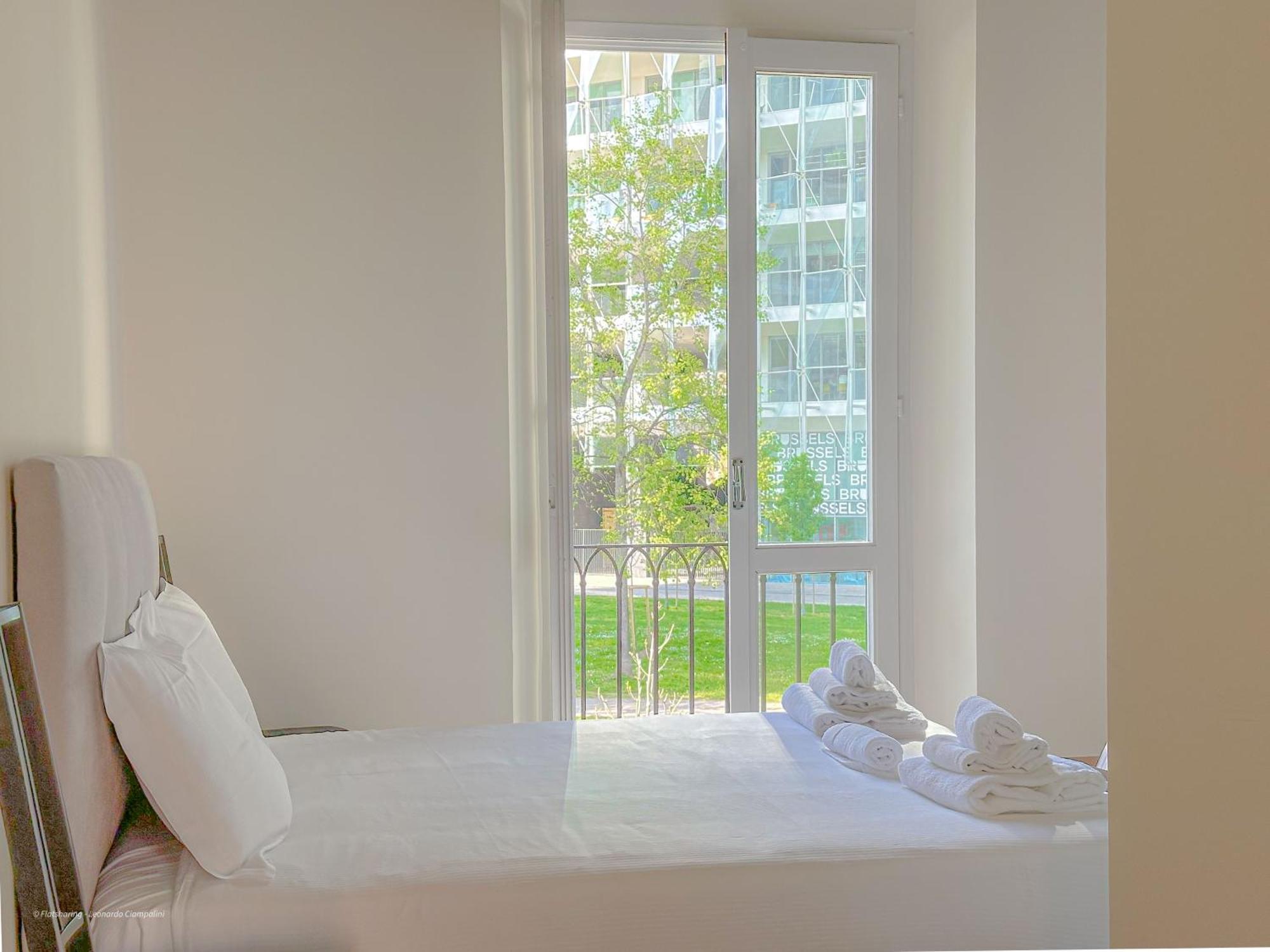 Apartment Castillia 22 - Terrazza Sul Bosco Verticale *
