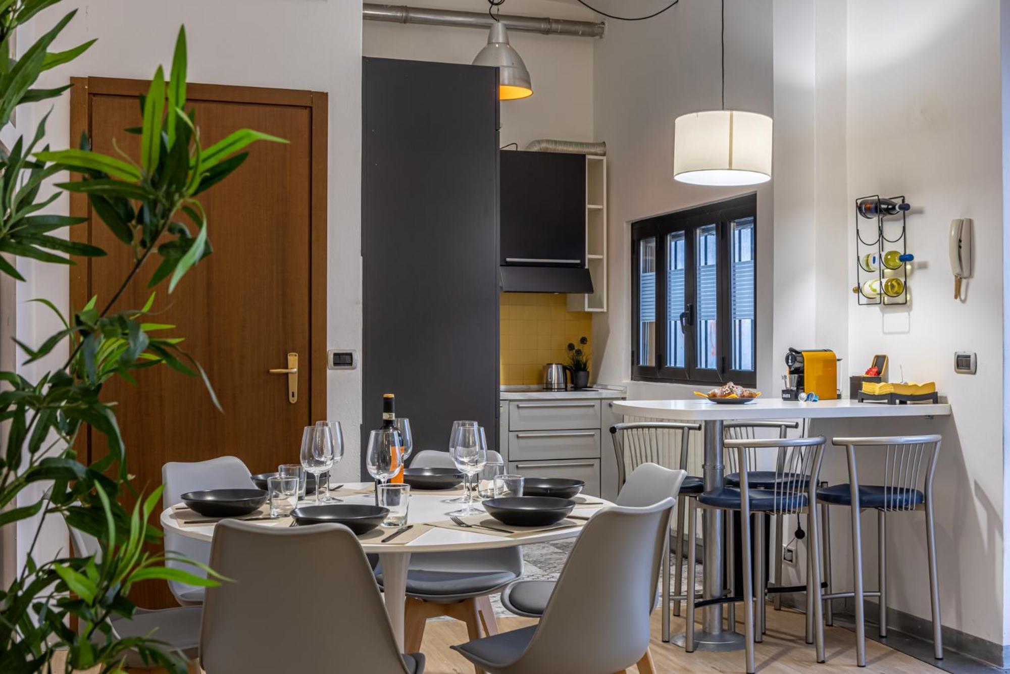 Industrial Loft Near The Centre Of Appartamento *