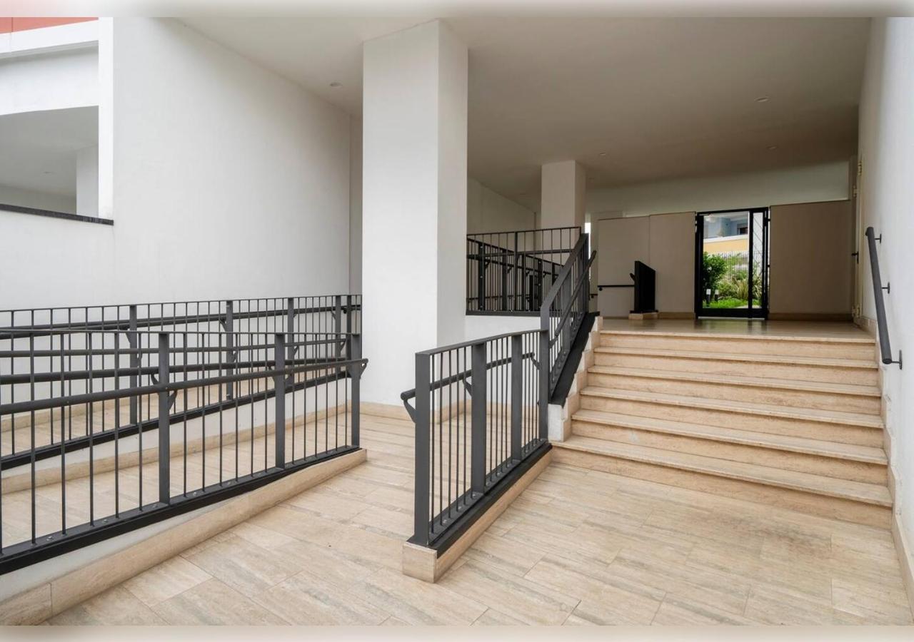 Moderno Bilocale Con Ampio Balcone Appartamento Milano