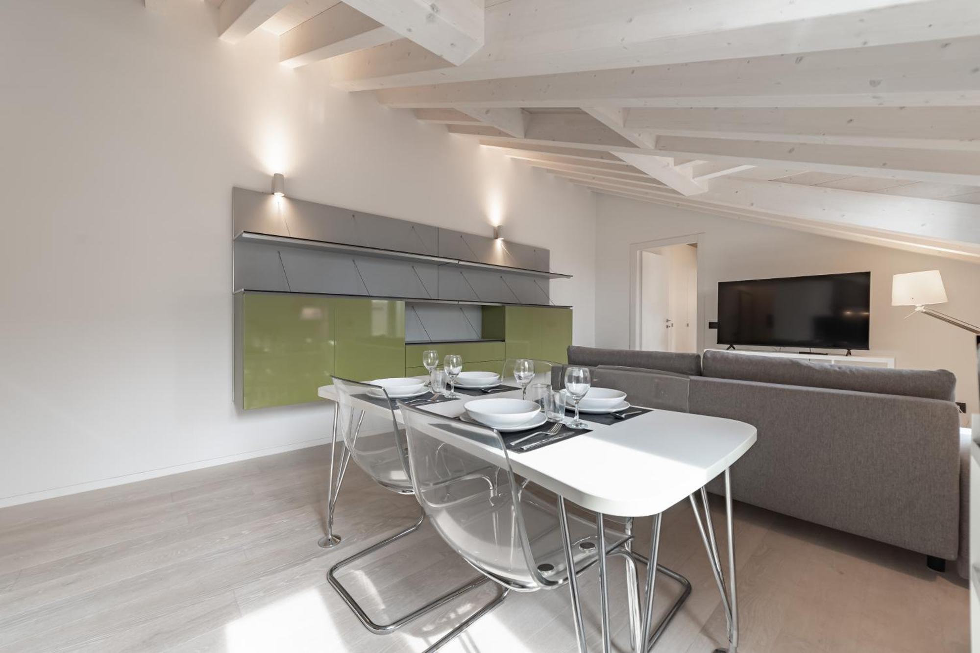 Appartamento 10 Min Walk From Prada, Bocconi And Metro Milano