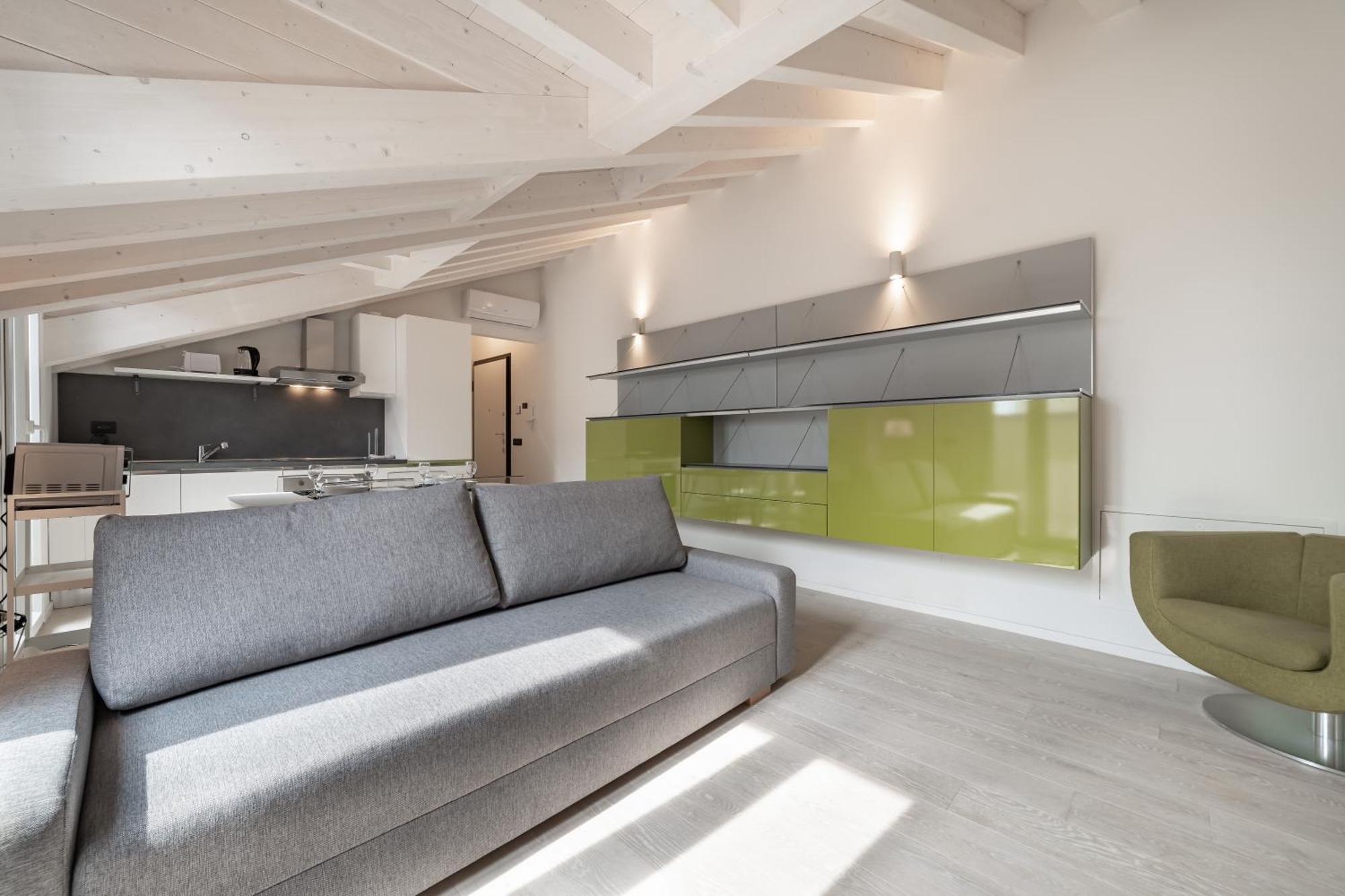 10 Min Walk From Prada, Bocconi And Metro Appartamento *