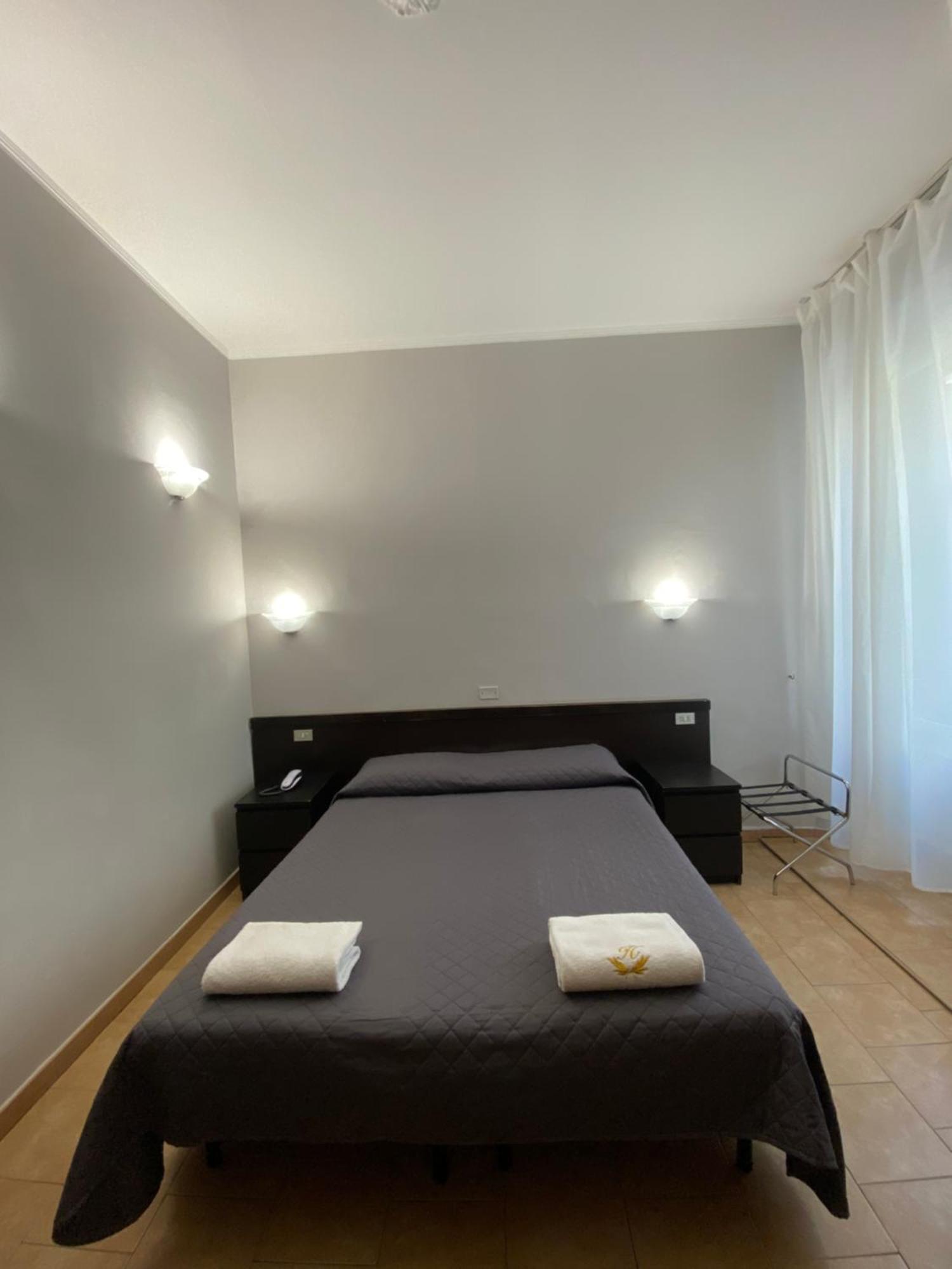 Atena Hotel 2*