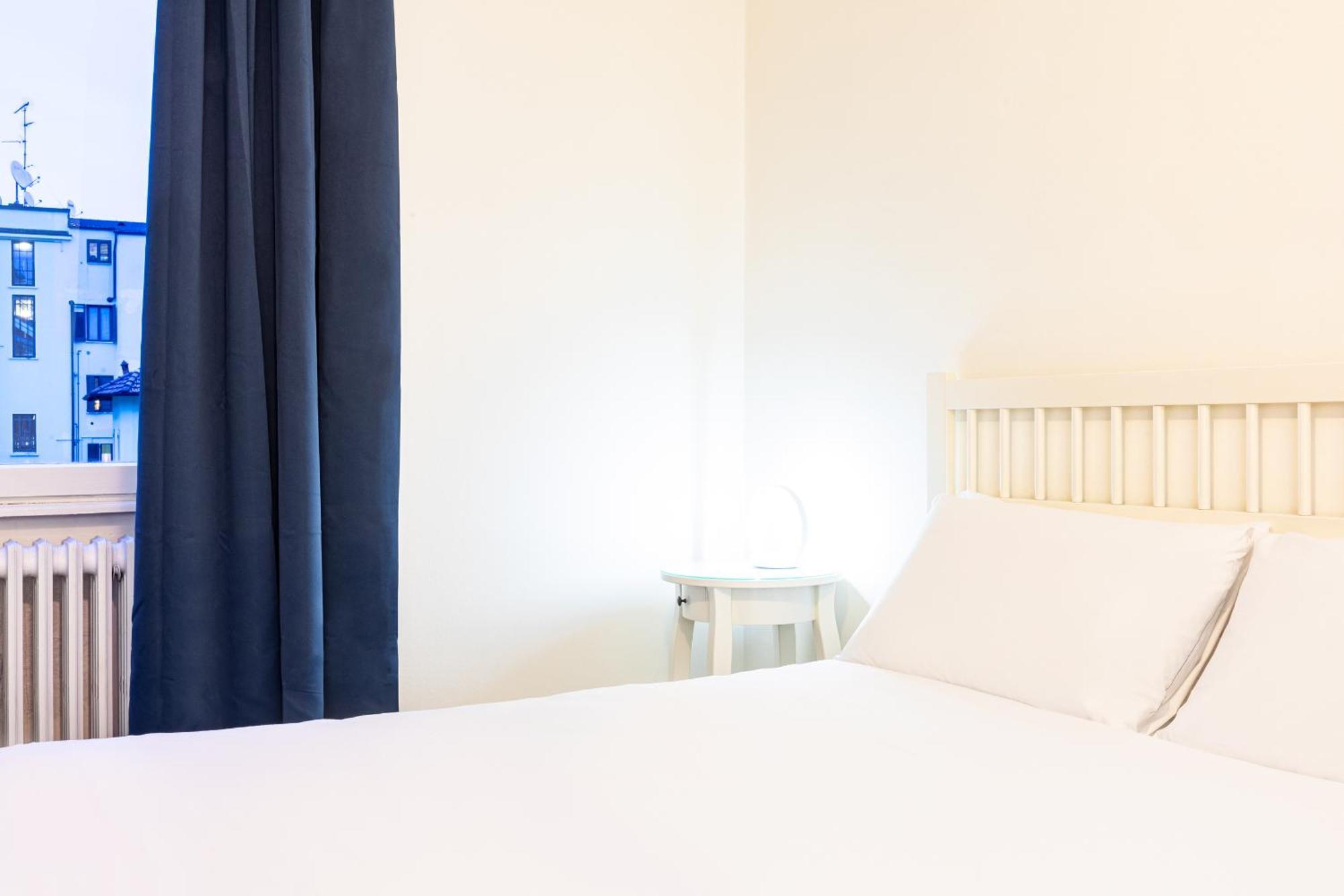 Apartment Piazza Gramsci Amazing With Balcony - Collection