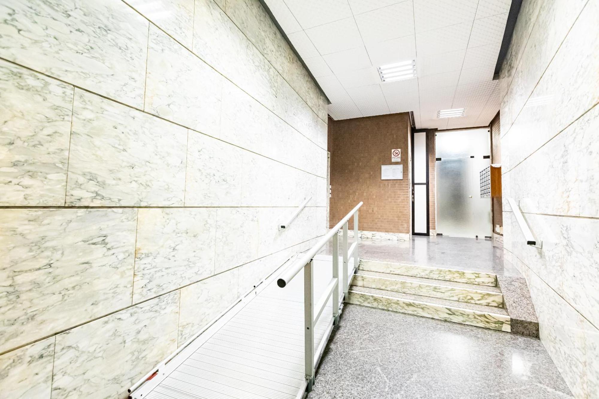 Piazza Gramsci Amazing With Balcony - Collection Apartment Milan