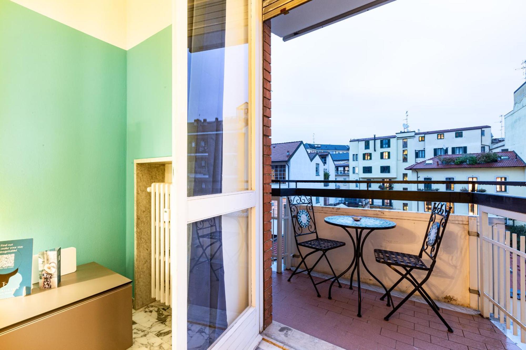 Apartment Piazza Gramsci Amazing With Balcony - Collection