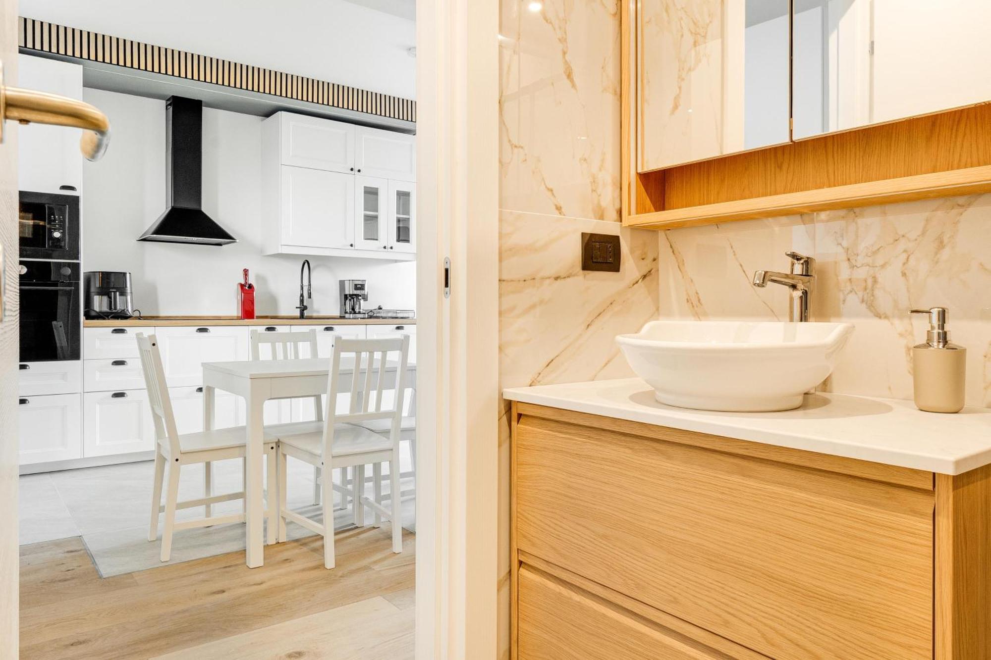 Certosa District - Modern Flat & Free Box Parking * Milano