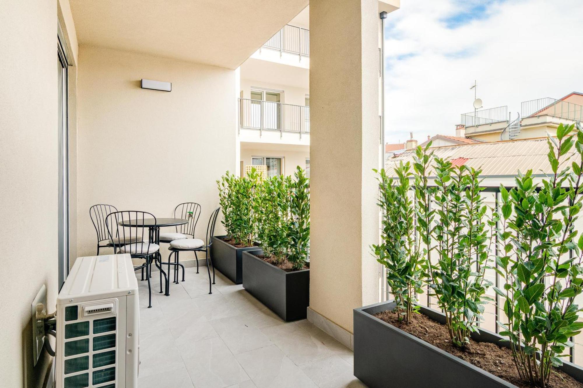 Certosa District - Modern Flat & Free Box Parking Appartamento *
