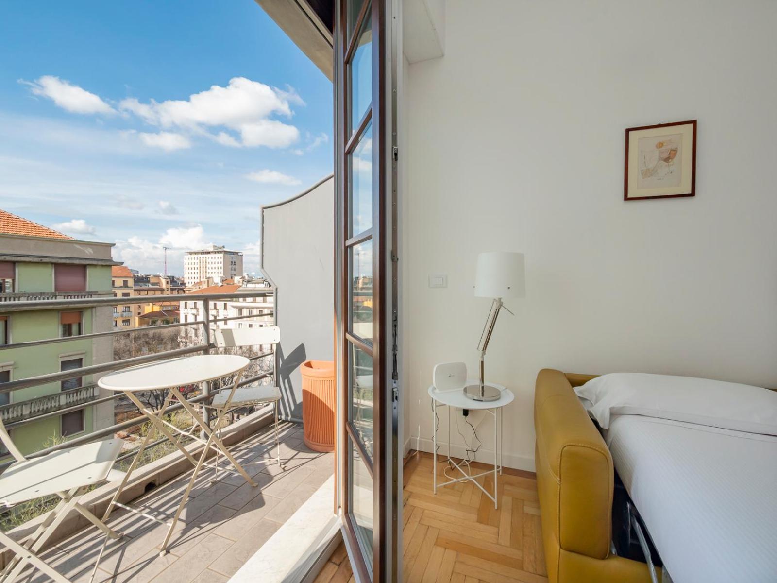 Homelovers Pretty Porta Venezia District Mm1 Apartment Milan