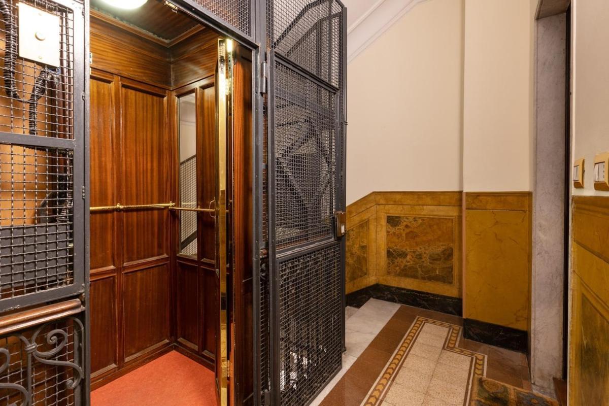Modern Two-room Solari - Mirable Pm