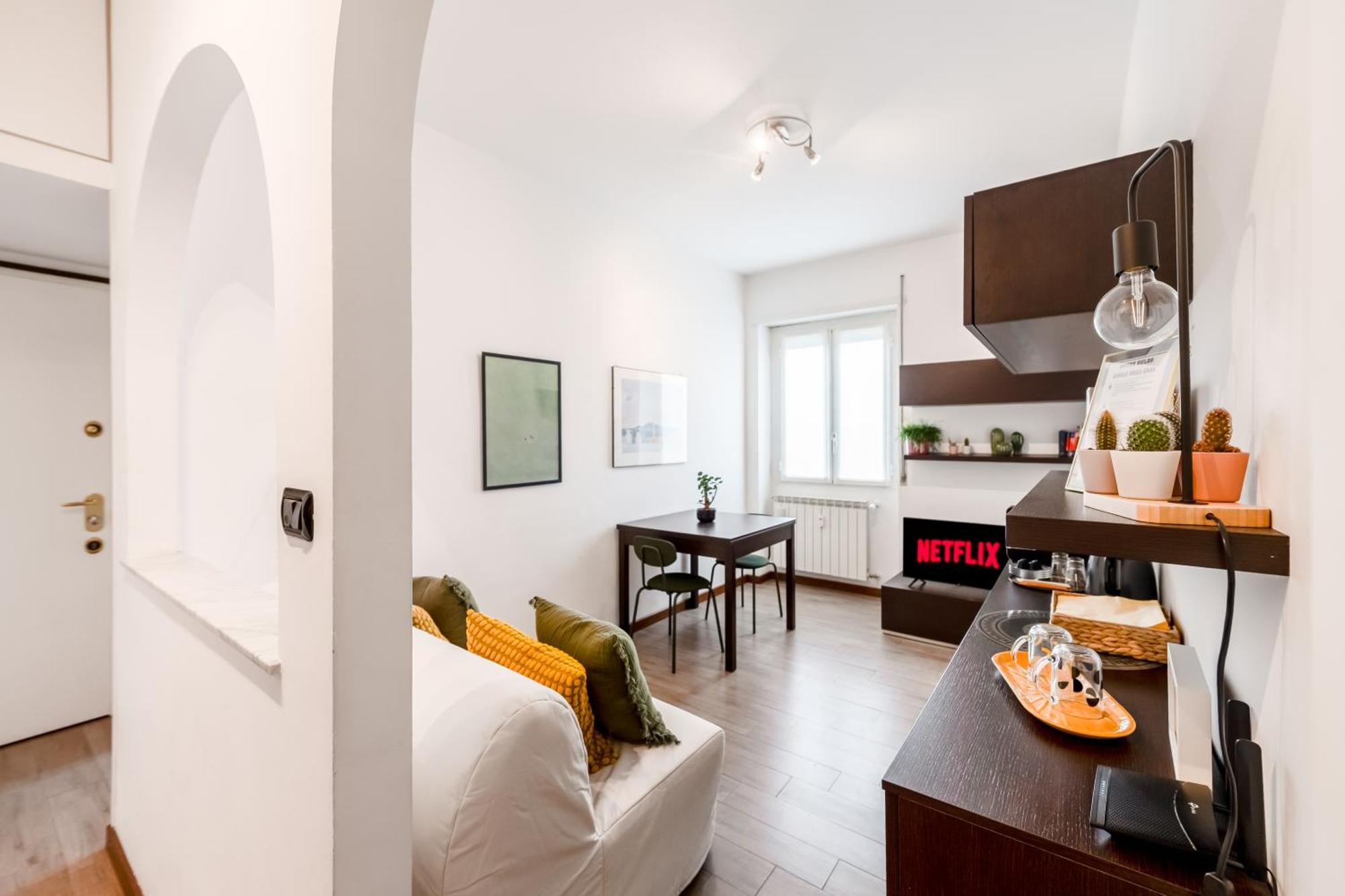 Appartamento Al 7 Cielo Certosa District *