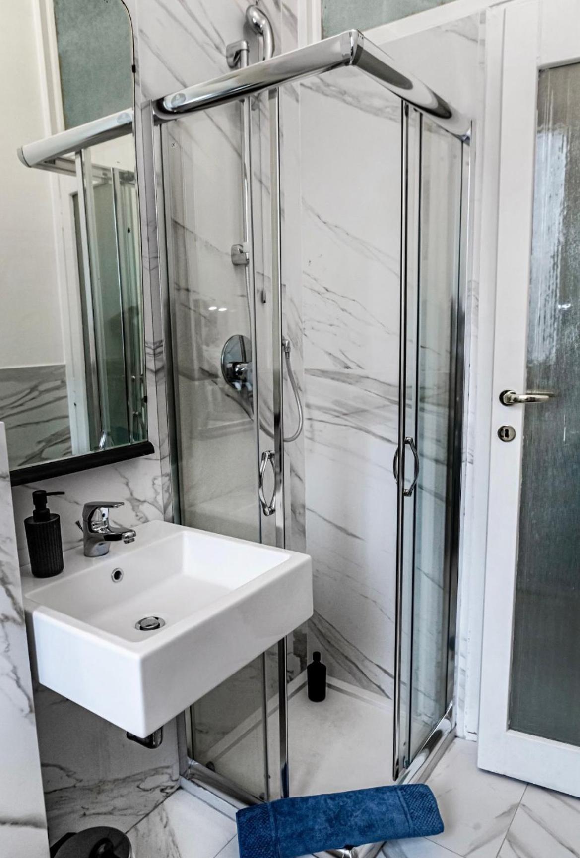 10 Minuti Dal Duomo - Elegante Domus Apartment