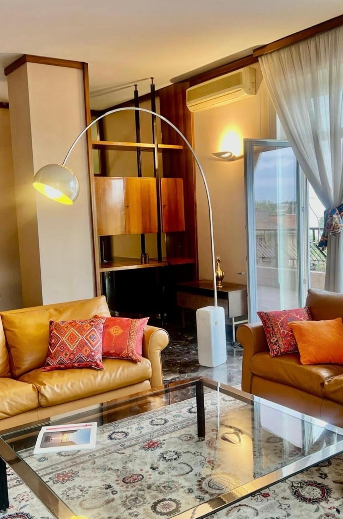 10 Minuti Dal Duomo - Elegante Domus Apartment