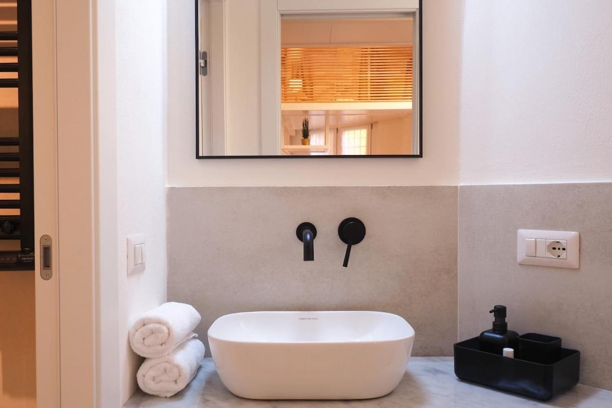 Appartement Modern Loft Just A Few Steps From Corso Milaan