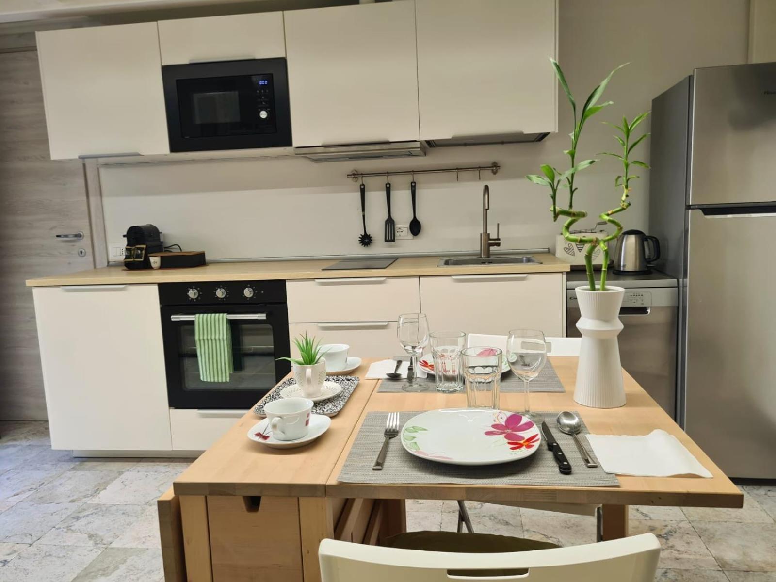 Bellavita Loft - Tricolore Metro Station Apartment *