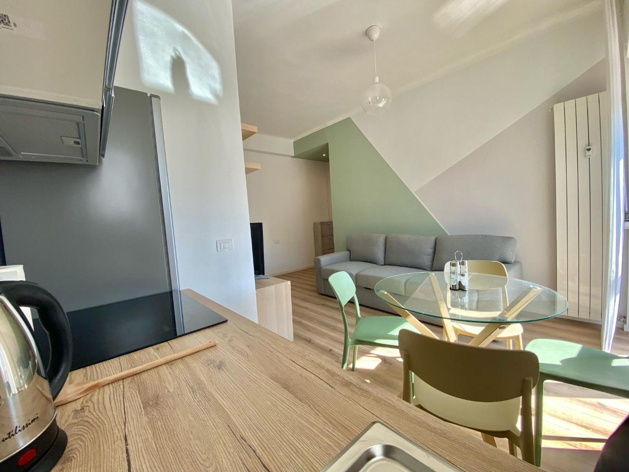 Leilighet Metro S&m Home, Moderno E Confortevole Con Metro M3 Sotto Casa Milano