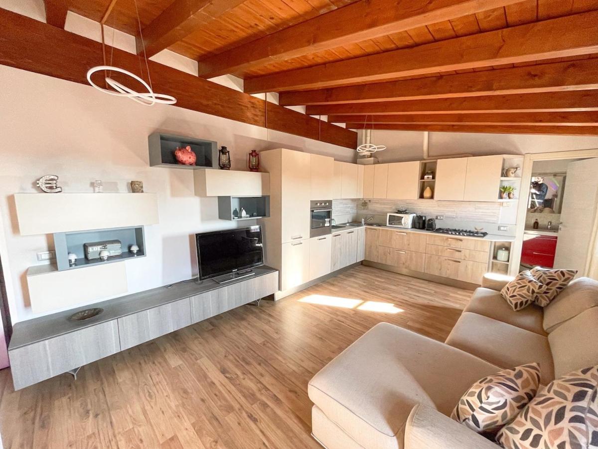 The Urban Nest 2, Spacious, Wifi And Near The Red Metro Milano