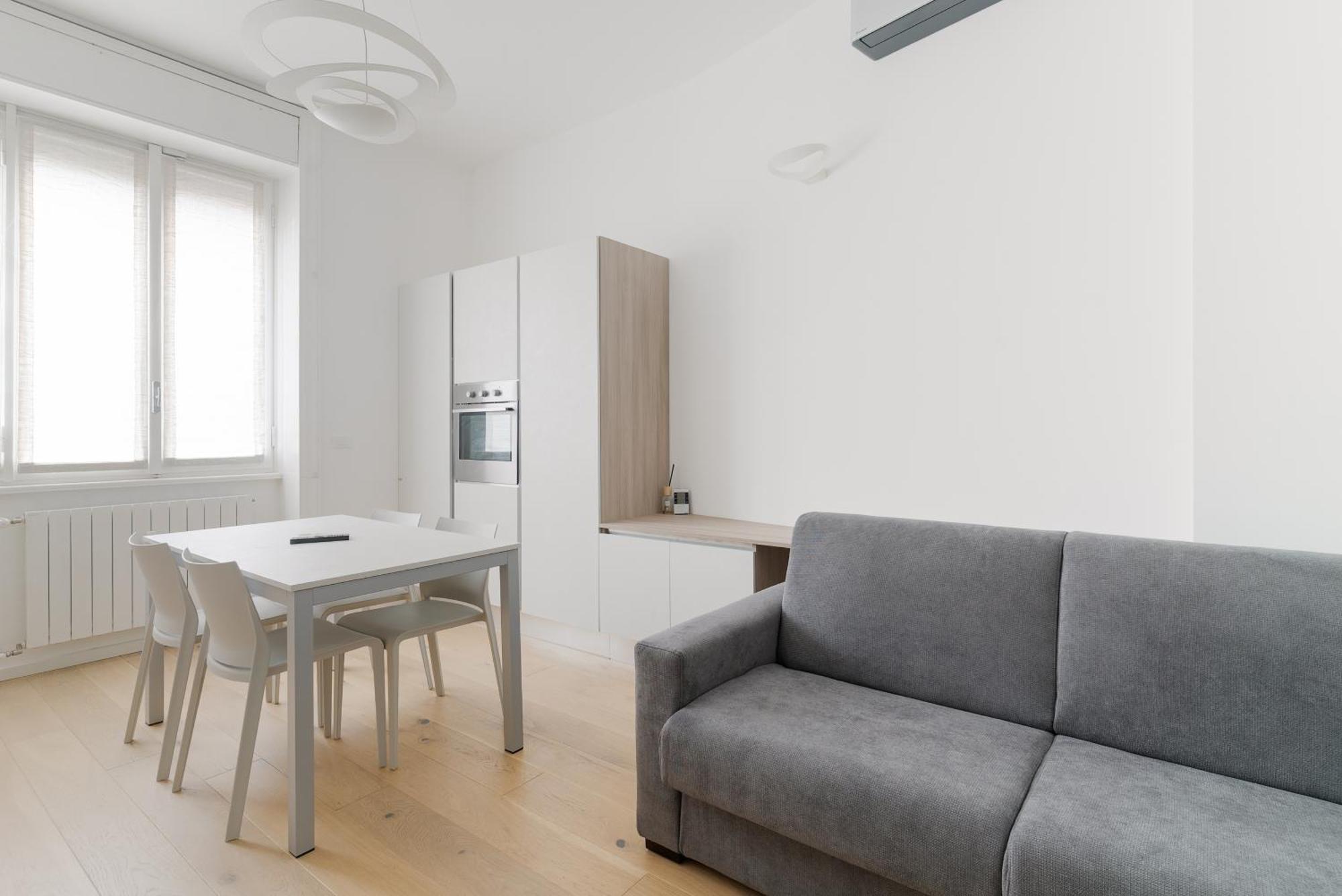 Porta Romana - Luminoso Bilocale Apartment Milan
