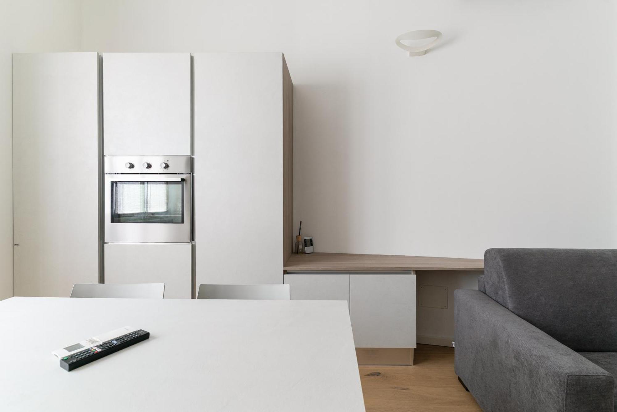Porta Romana - Luminoso Bilocale Apartment