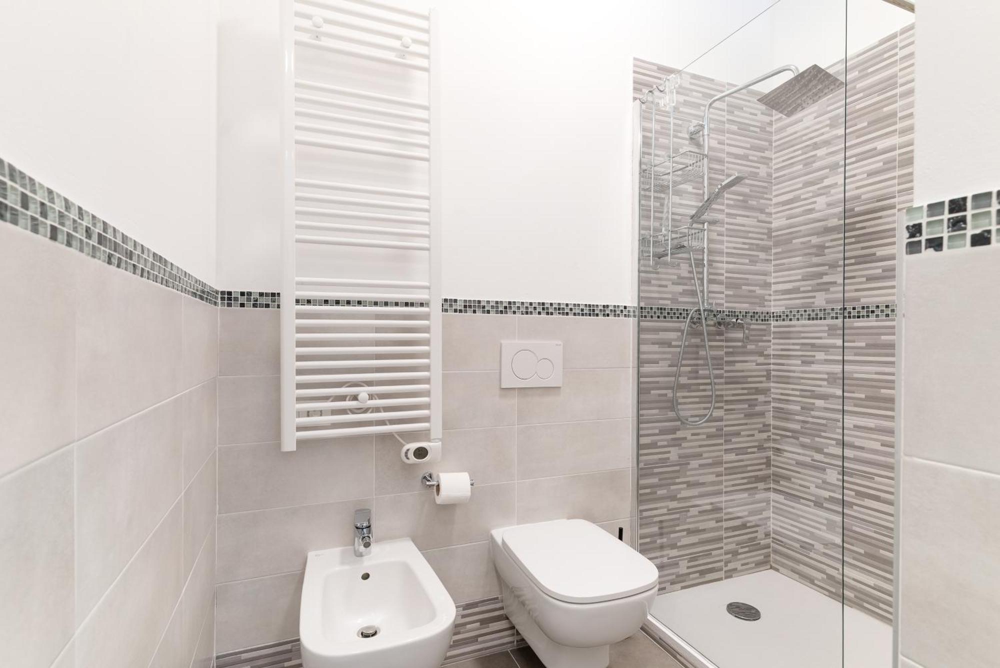 Porta Romana - Luminoso Bilocale Apartment *