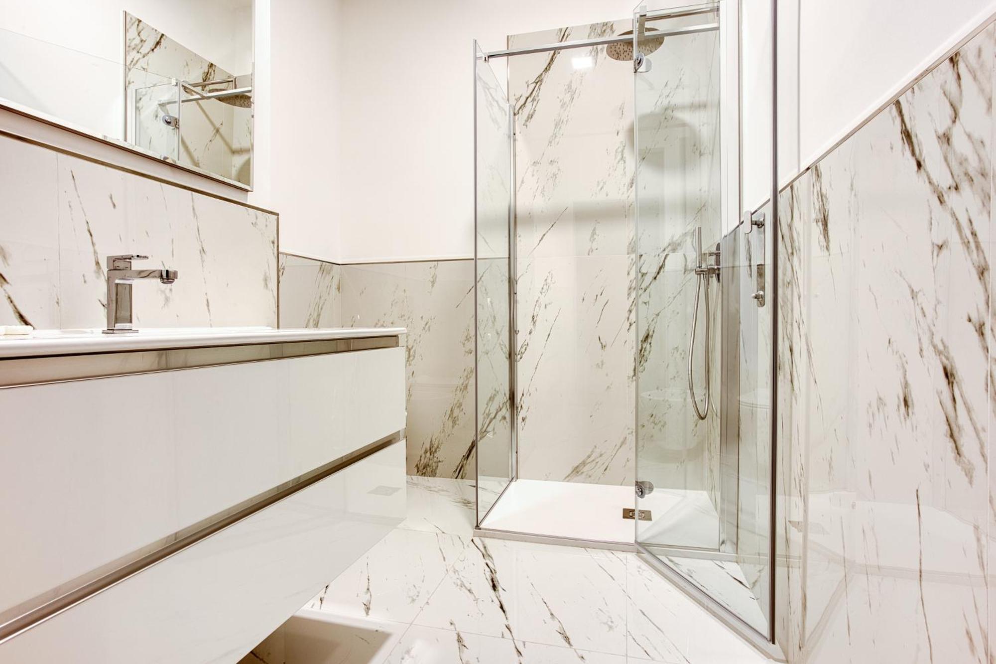Appartamento Easylife - Elegante E Rifinito Vista Duomo In Piazza San Babila
