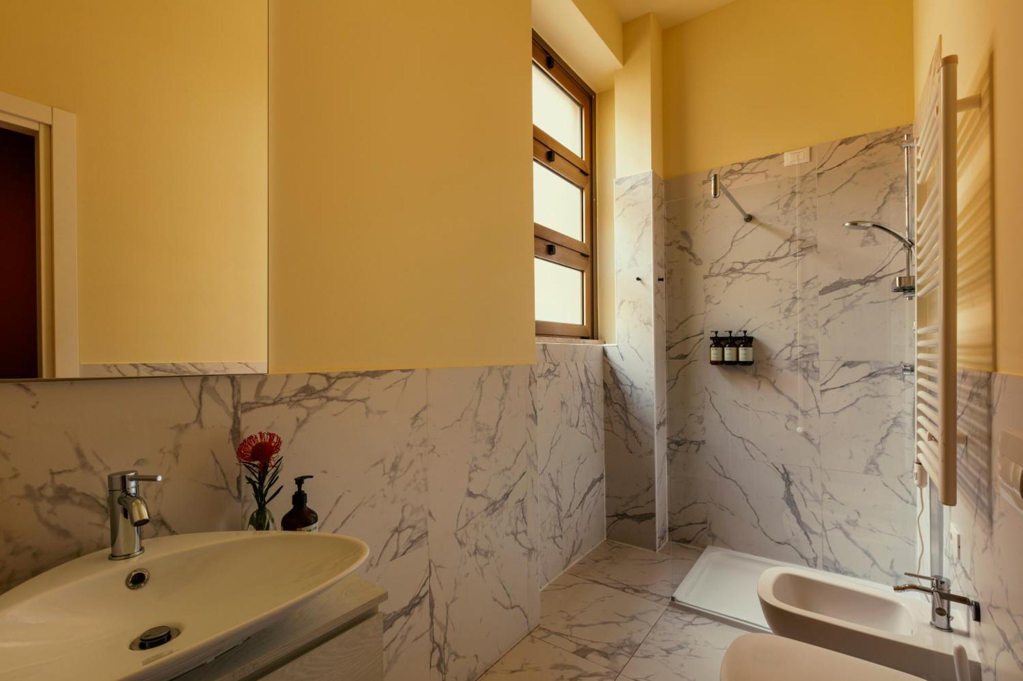 Bob W Ticinese 4* Milano