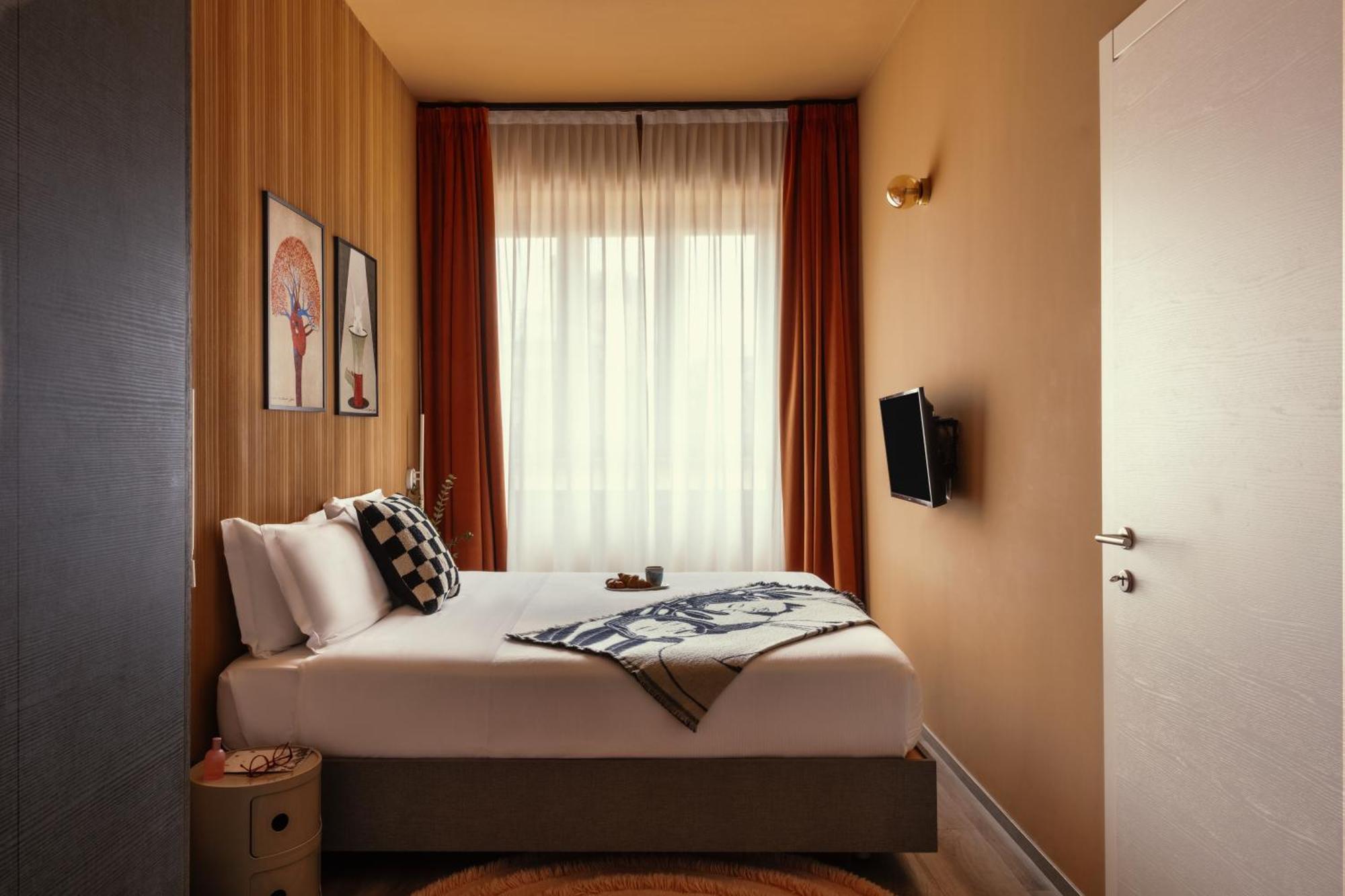Bob W Ticinese 4* Milano