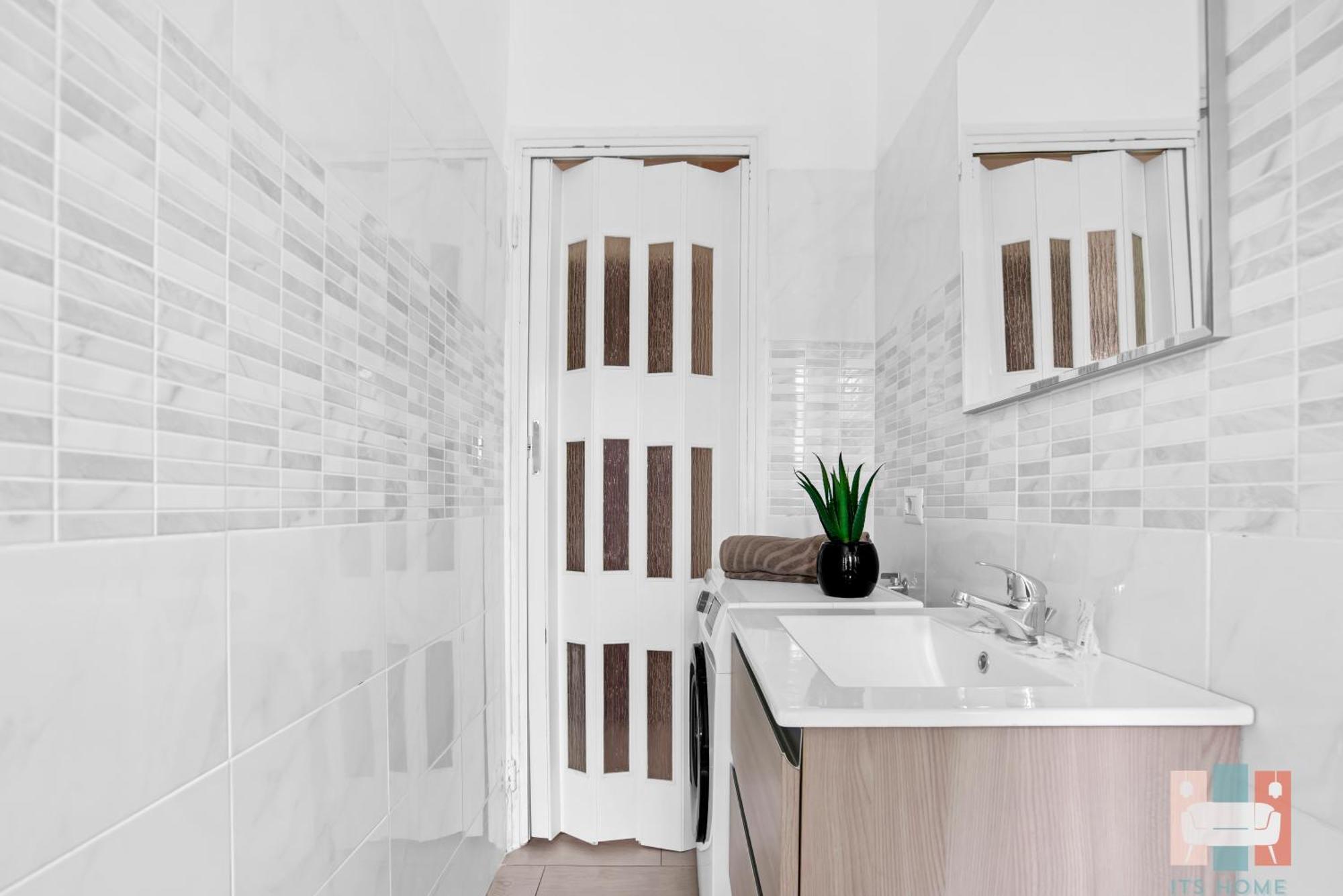 Apartment Ag17 - In The Center Of - Milan