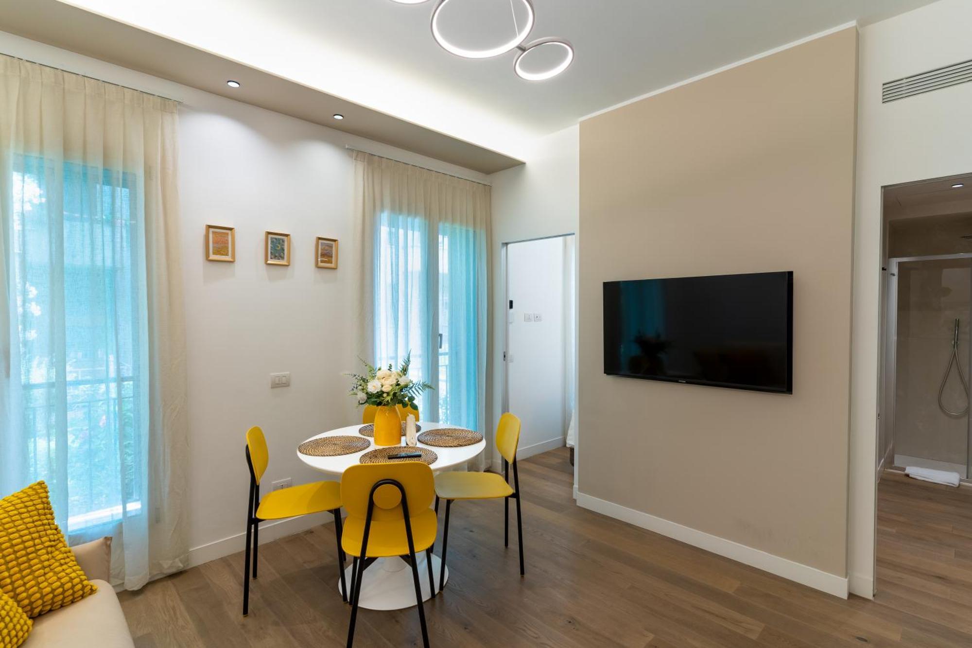 Apartment Bilocale Moderno Con Parcheggio E Self Check-in Fiera & Citylife Milan