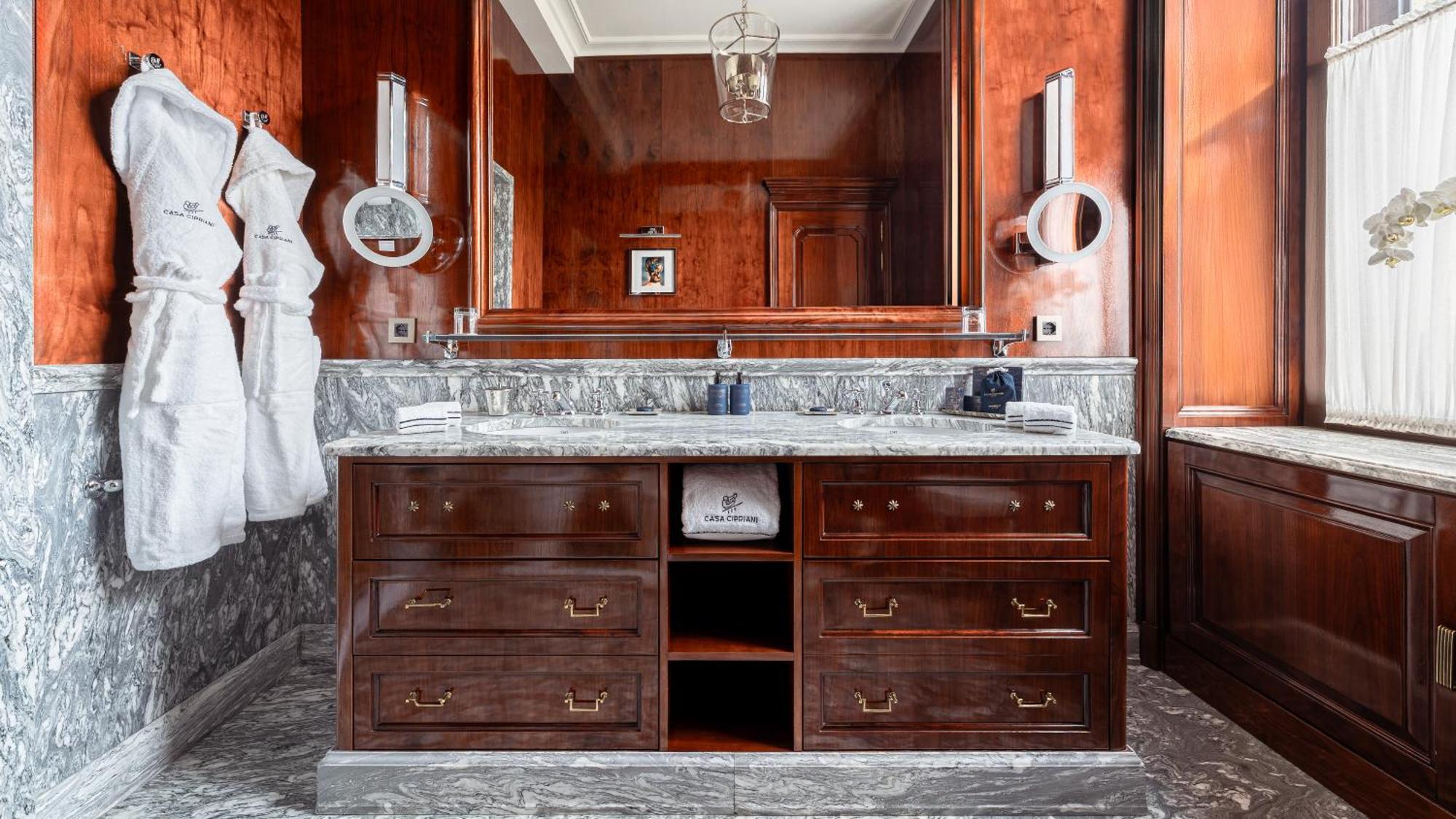 Casa Cipriani 5* Milan