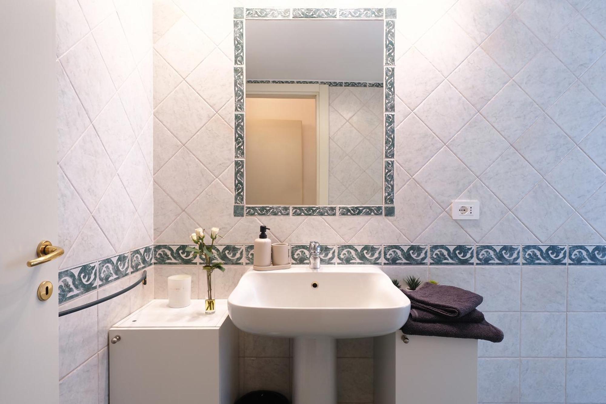 Sva18 - Fully Equipped Large Flat - S Ambrogio Apartment
