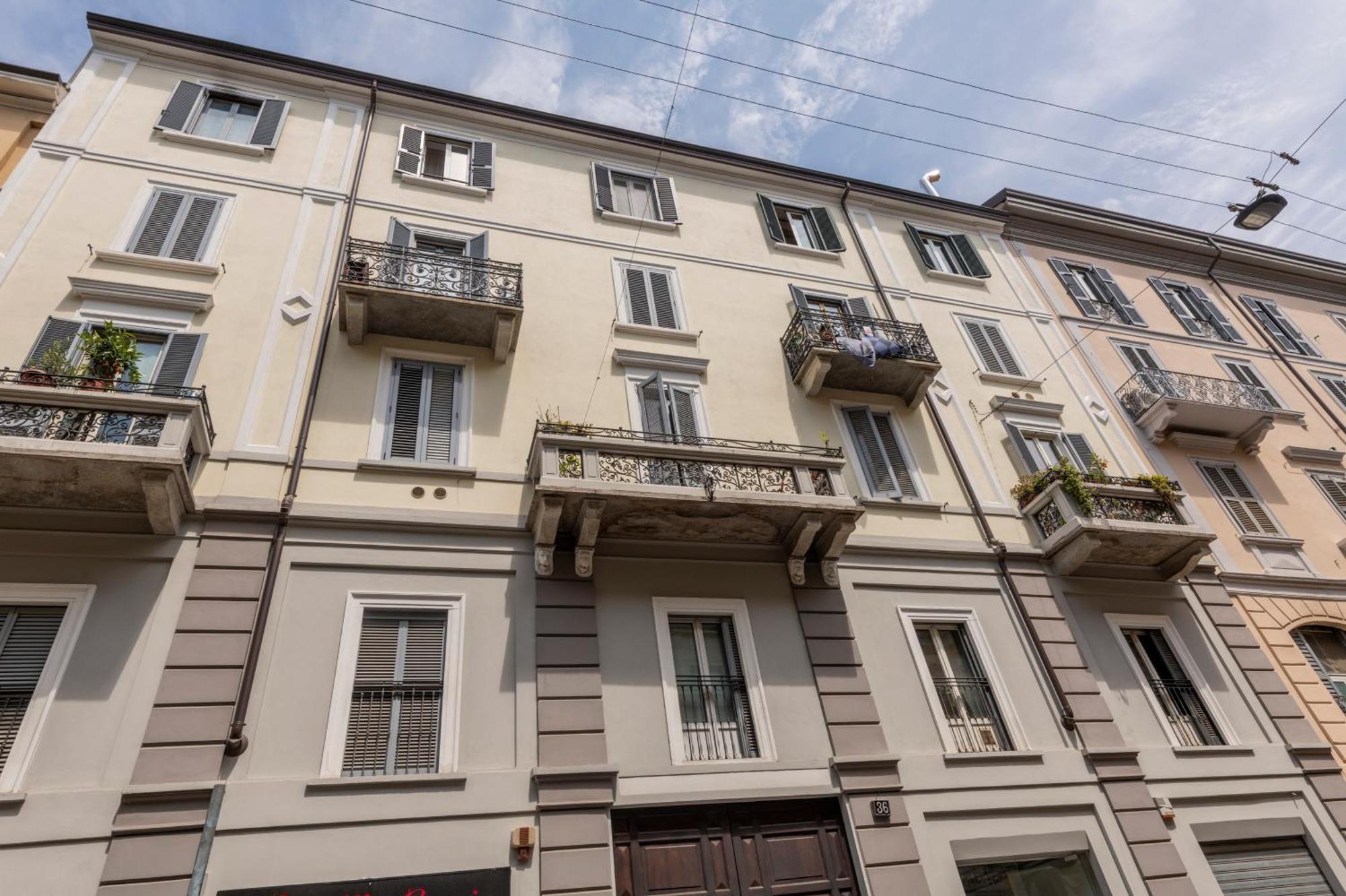 Apartment Paolo Sarpi, 36 - Inside Milan